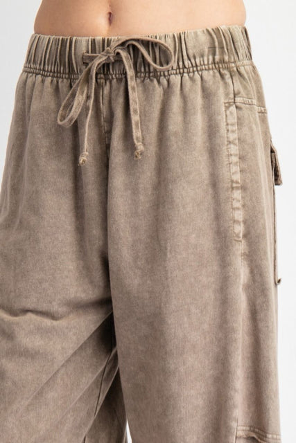 New EASEL Mocha Size Small Pants