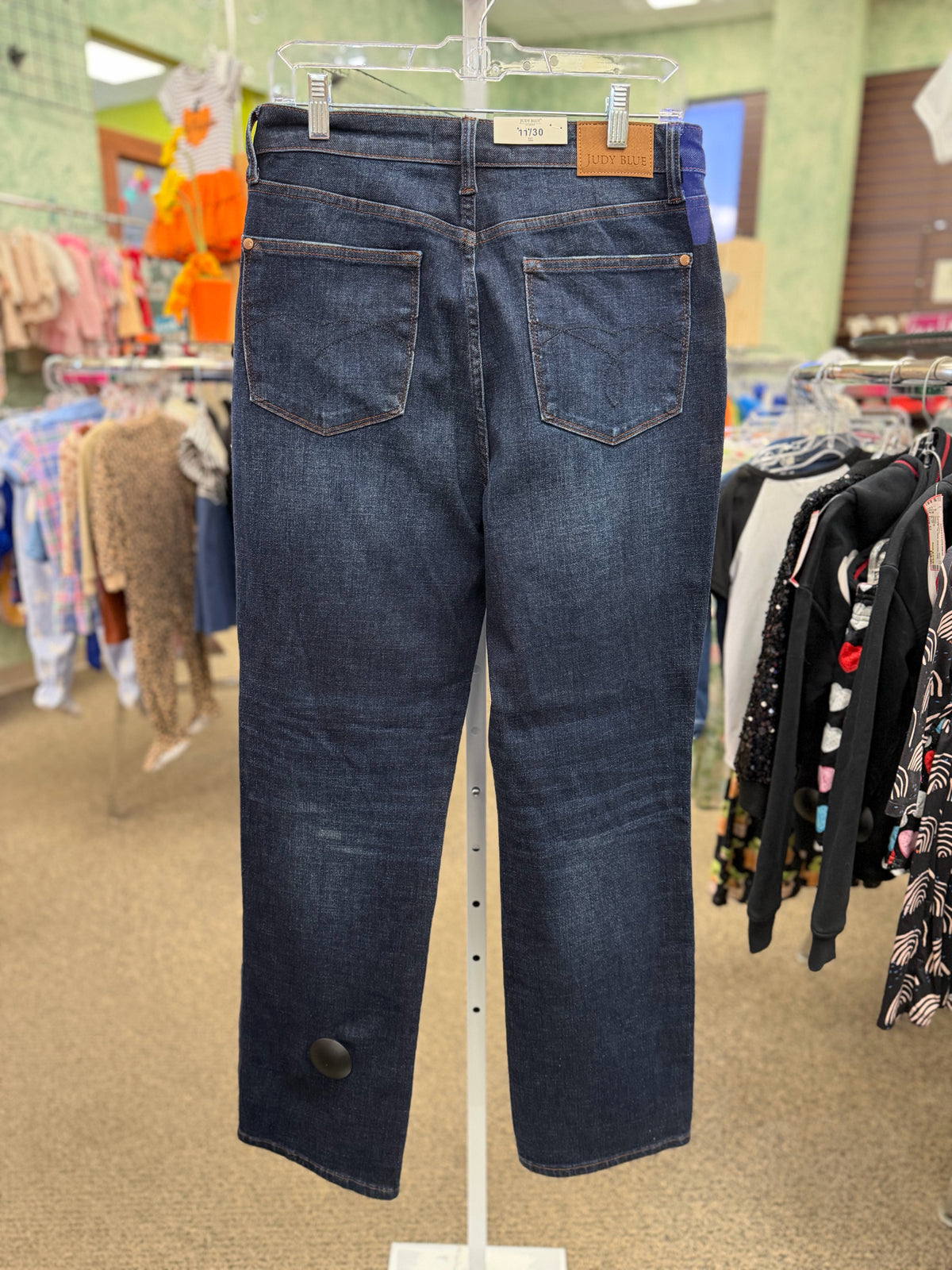 New with Tag JUDY BLUE Dark blue Size: 11 Jean