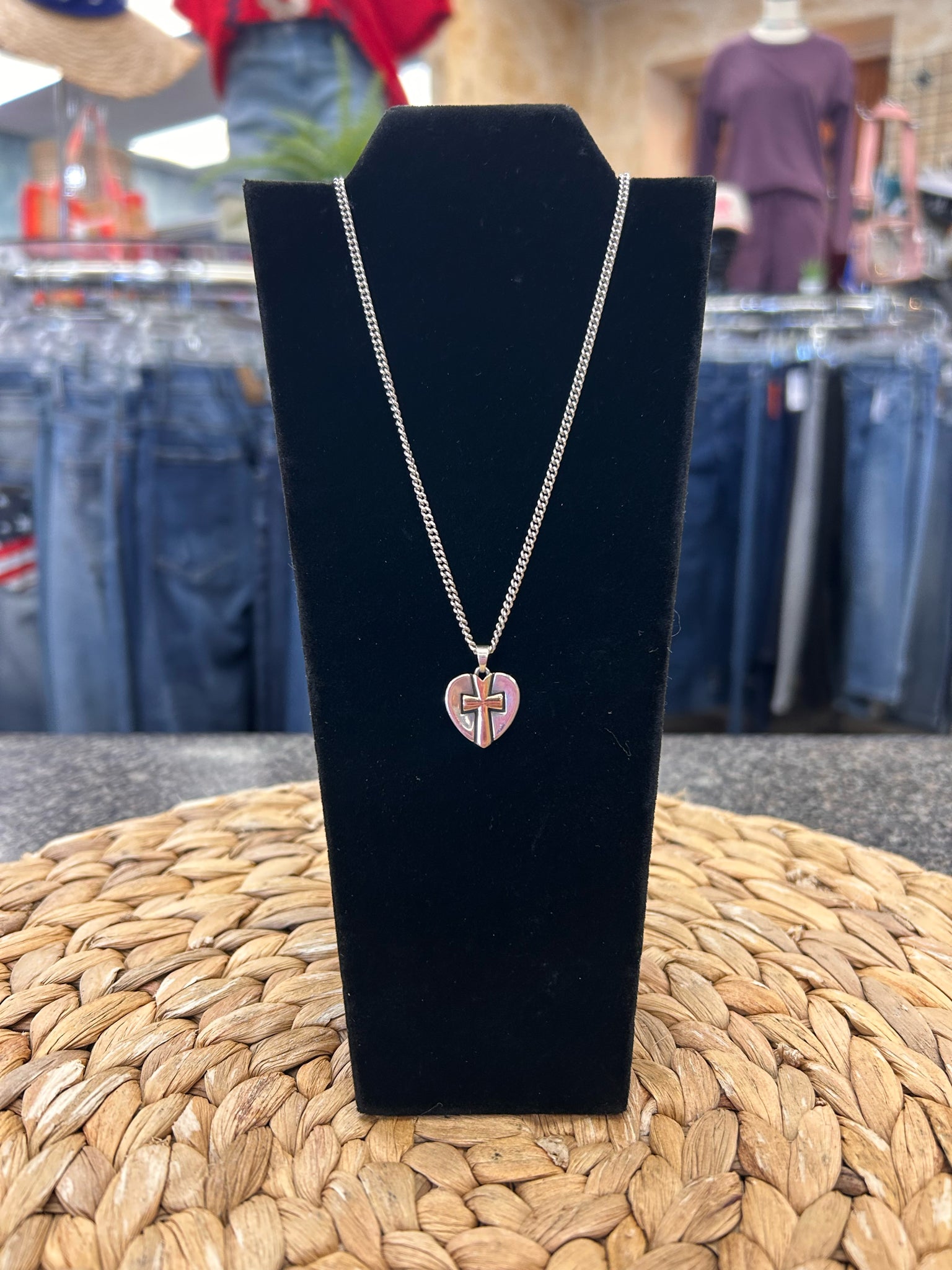 Pre-owned JAMES AVERY Silver Gold Trim Designer Necklace
