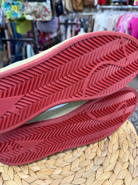 New with Tag Golden Goose White Red Trim Size 10.5 Designer Sneaker