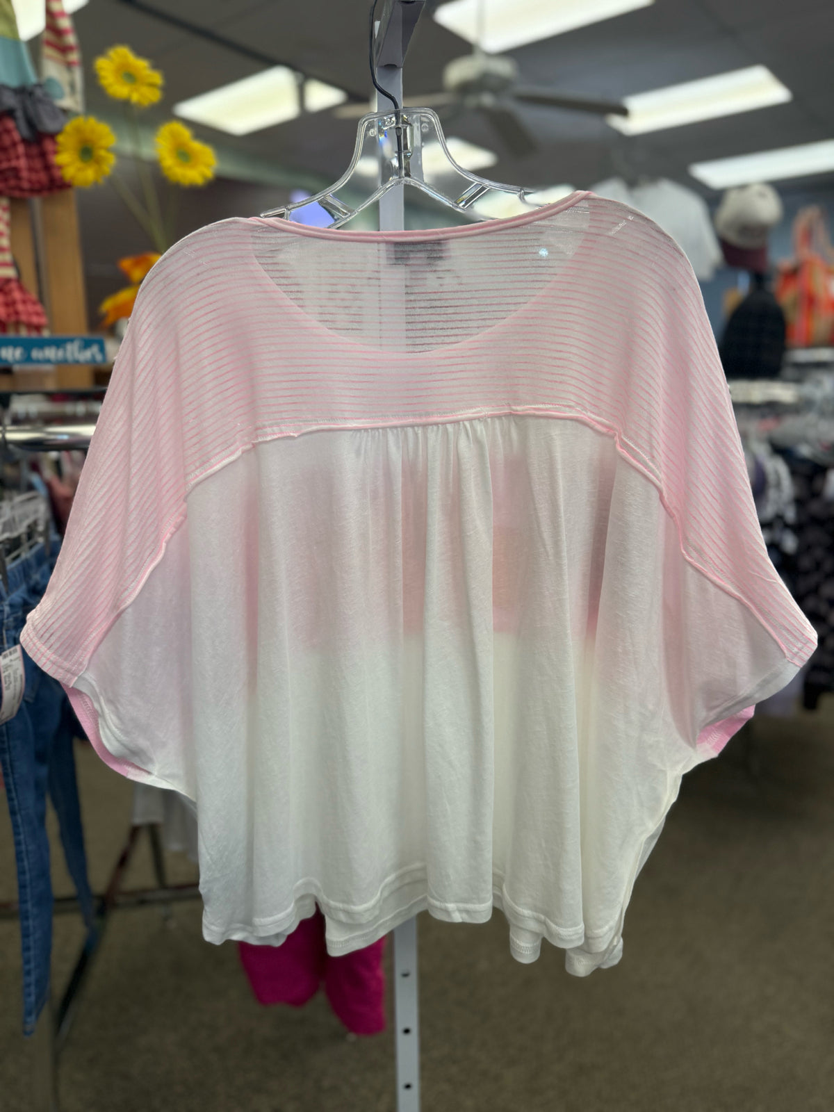 Pre-owned SAGE + FIG Pink stripe Multi Floral Size: M Short Sleeve Blouse
