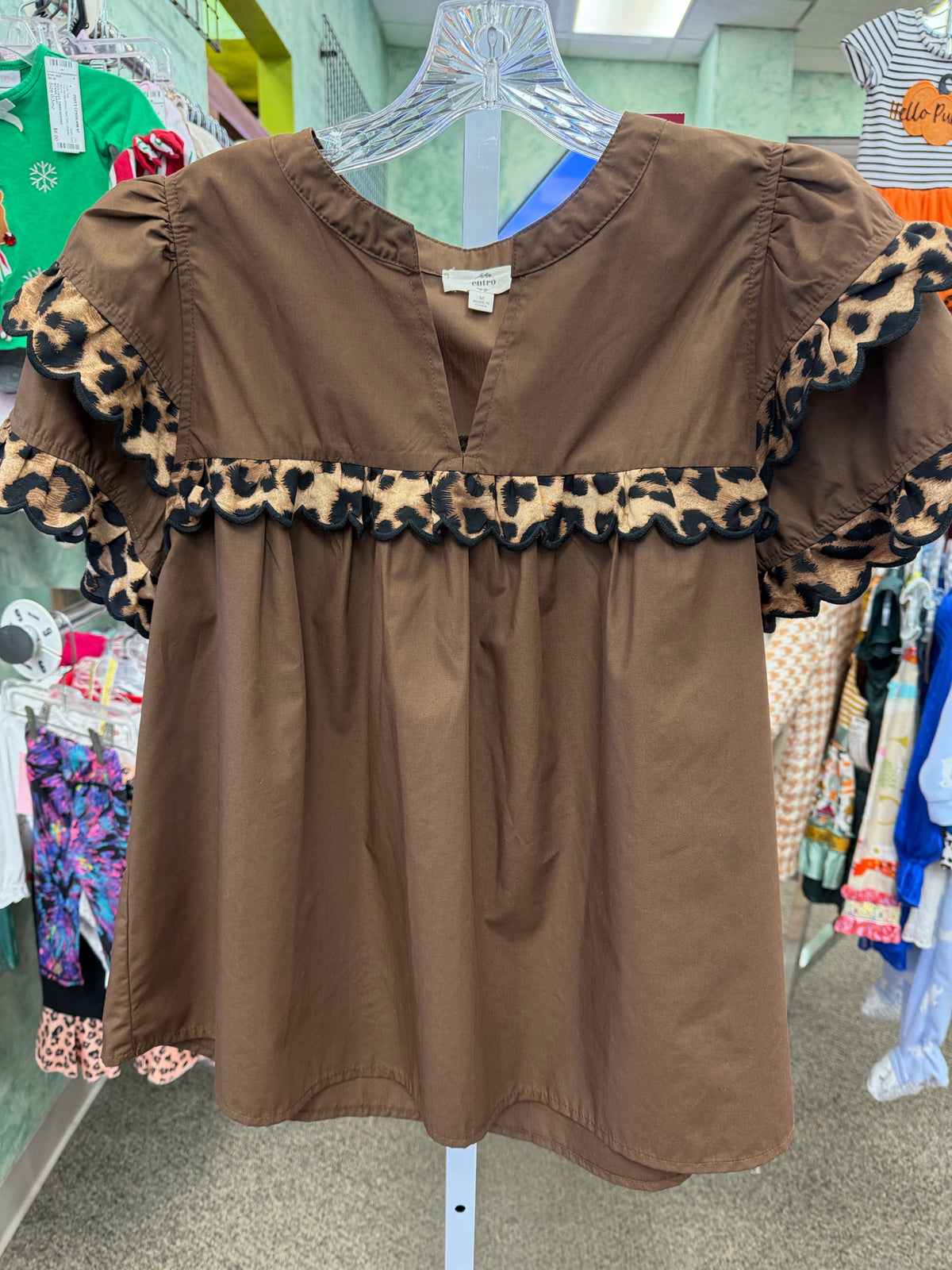 Pre-owned ENTRO Dark brown Leopard Trim Size: M Short Sleeve Blouse