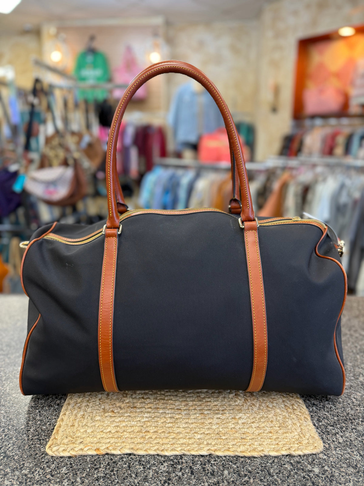 Pre-owned DOONEY&BOURKE Black Tan Duffel Designer Purse