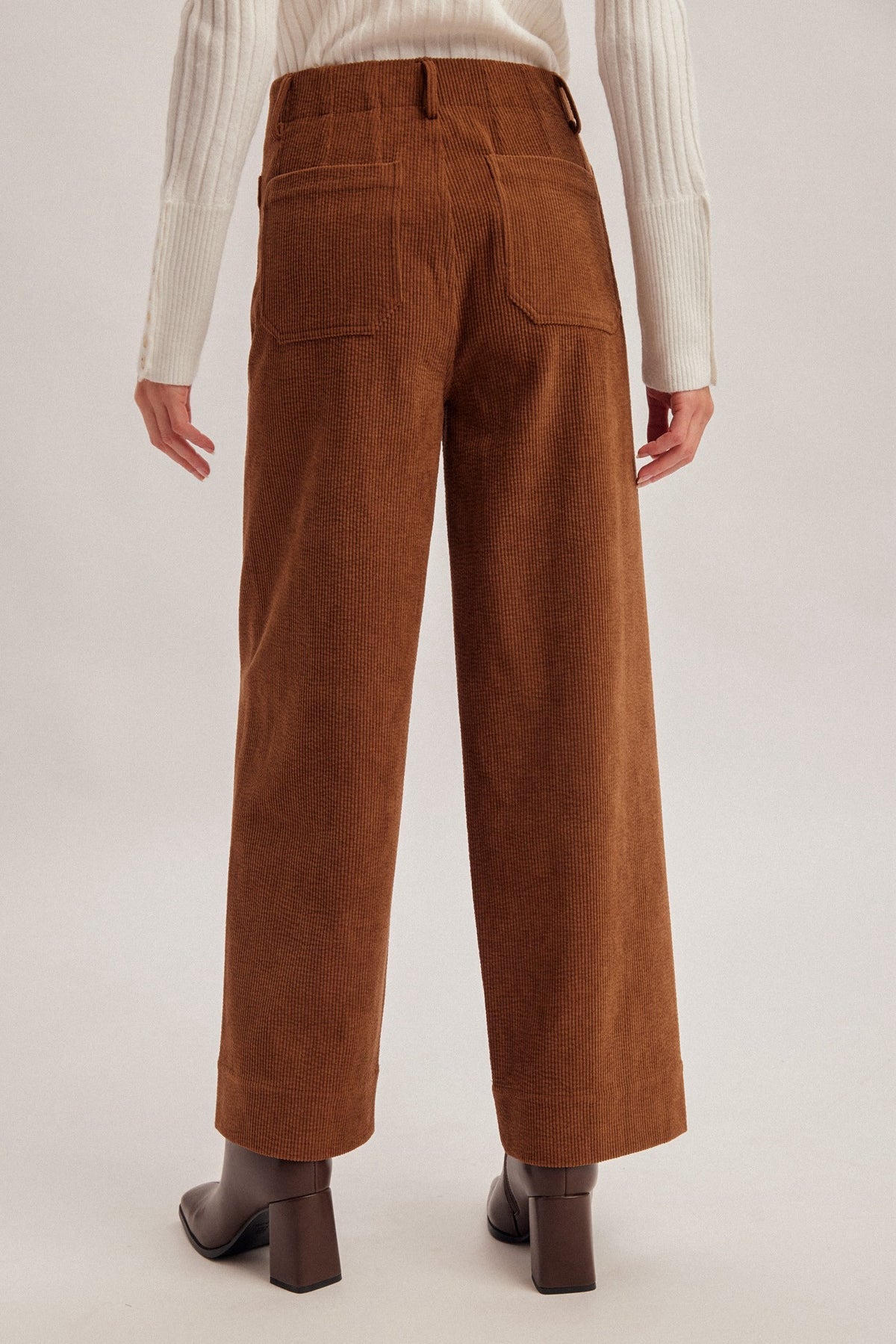 New HEM & THREAD Brown Size Small Pants