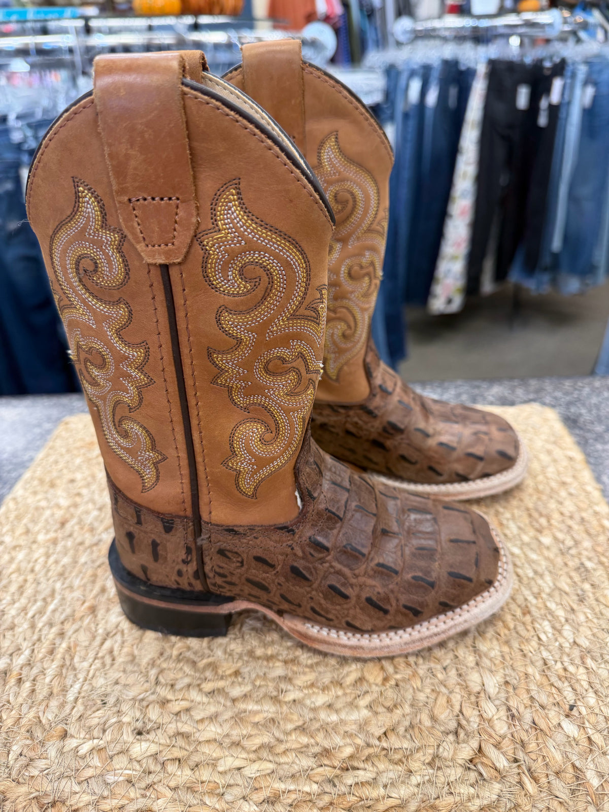 Pre-owned OLD WEST Dark brown Tan Trim C-SIZE 9.5 Boys Boots