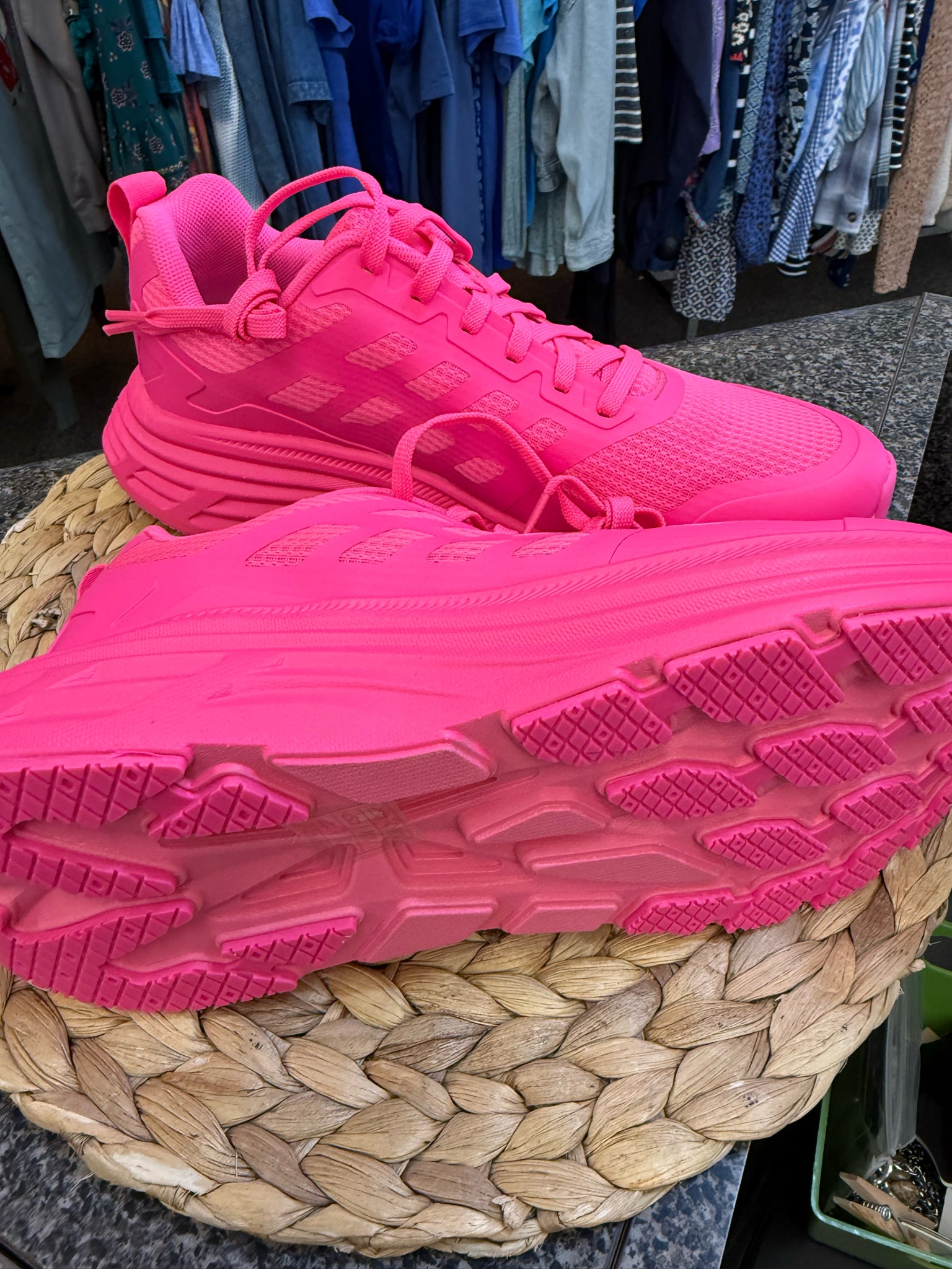 New  Without Tag No Brand Neon pink Size 9.5 Sneaker