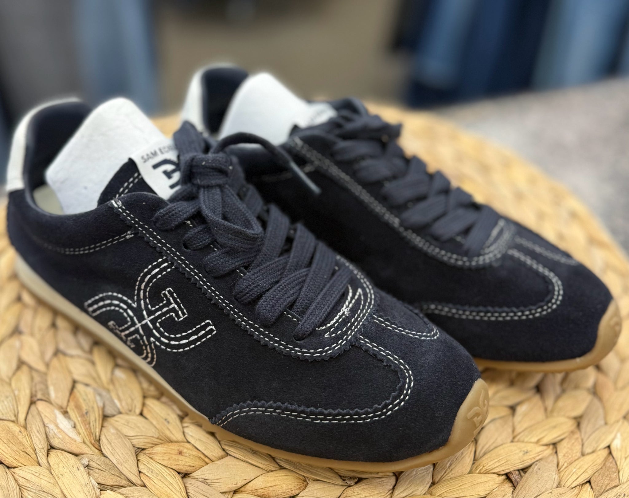 New  Without Tag SAM EDELMAN Navy White Trim Size 6 Designer Sneaker