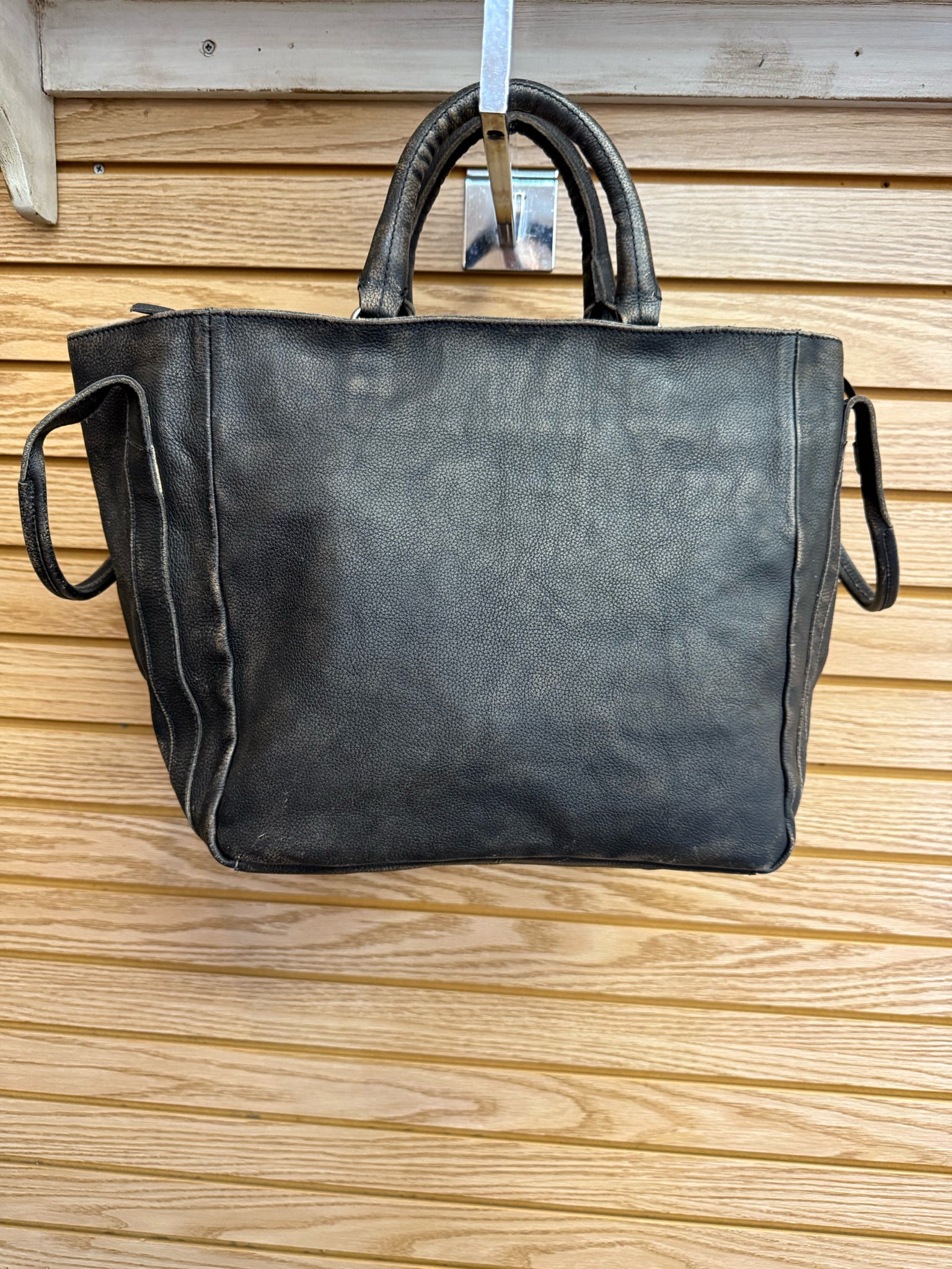 Pre-owned FREE PEOPLE Faded Black Tote Designer Purse