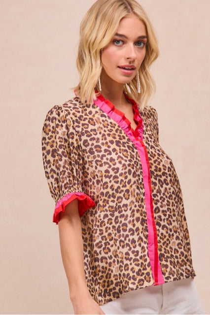 New BIBI Leopard Pink Trim Size S Short Sleeve Blouse