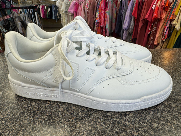 New  Without Tag NEW BALANCE White SHOE SIZE 11 MENS Sneakers