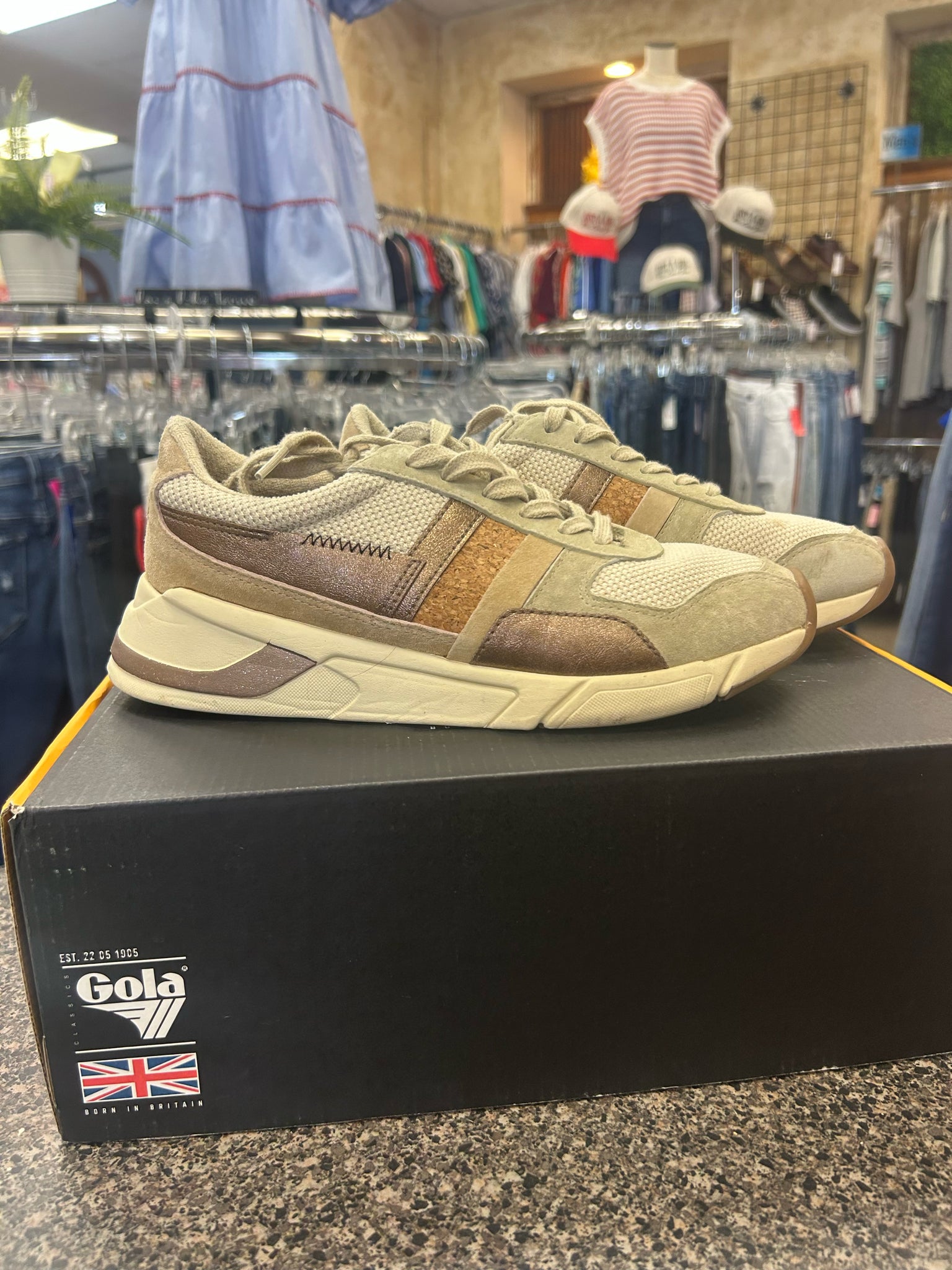 Pre-owned Gola Beige Bronze Size 8 Designer Sneaker