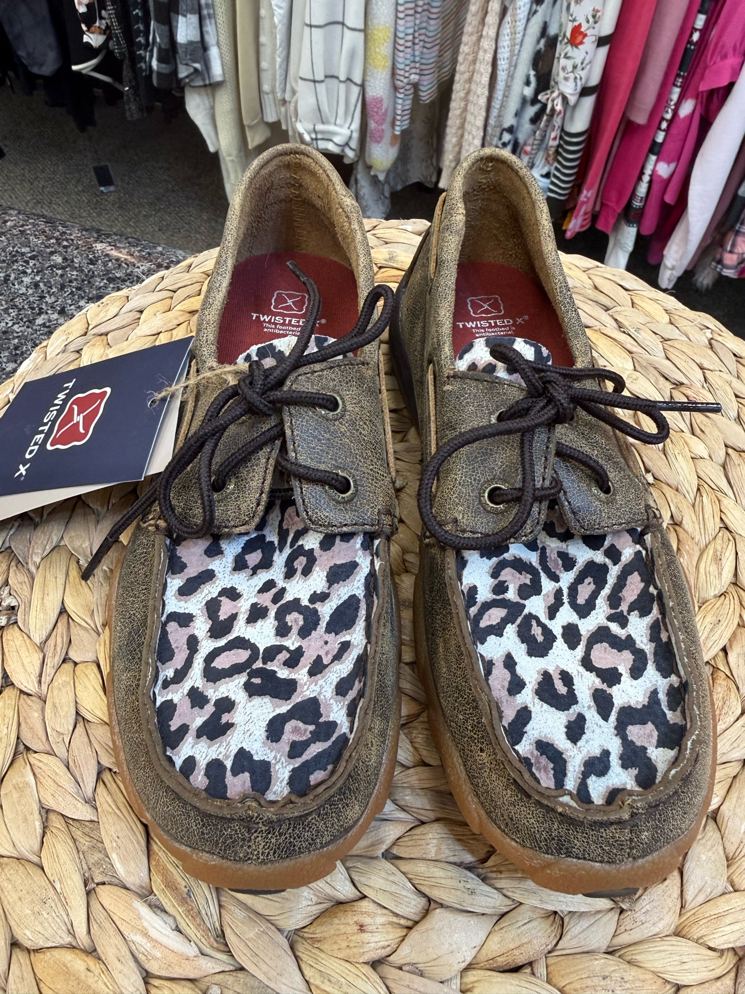 New with Tag TWISTED X Leopard Brown Blend Shoe Size 2 Girls Shoe