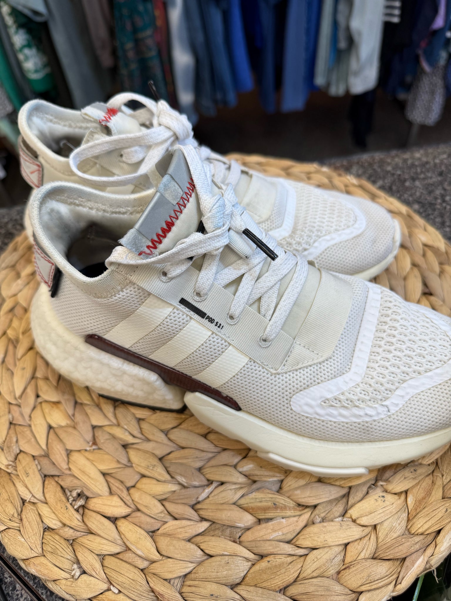 Pre-owned ADIDAS Oatmeal White Size 7 Sneaker