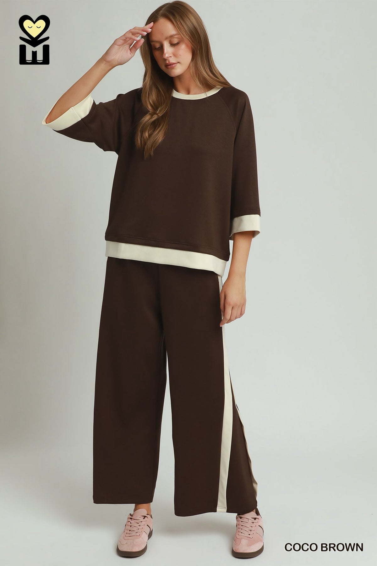 New UMGEE Brown Cream Trim Dr Size S Short Sleeve PantSet