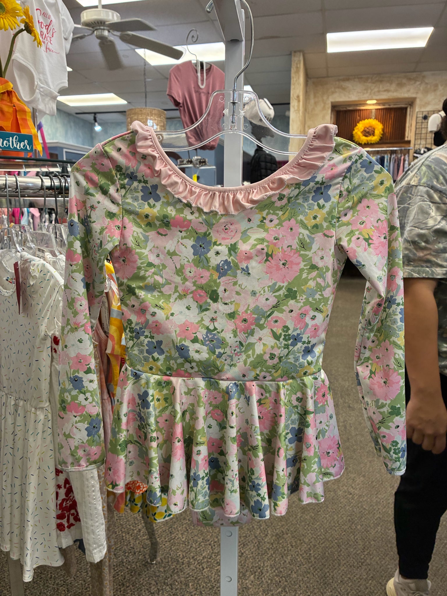 Pre-owned SWEET HONEY Green Pink Floral Size 5 1piece Swimsuit