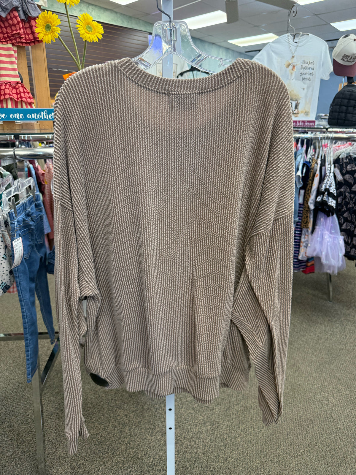 Pre-owned Bucket List Tan White Trim Size: XL Long Sleeve Blouse