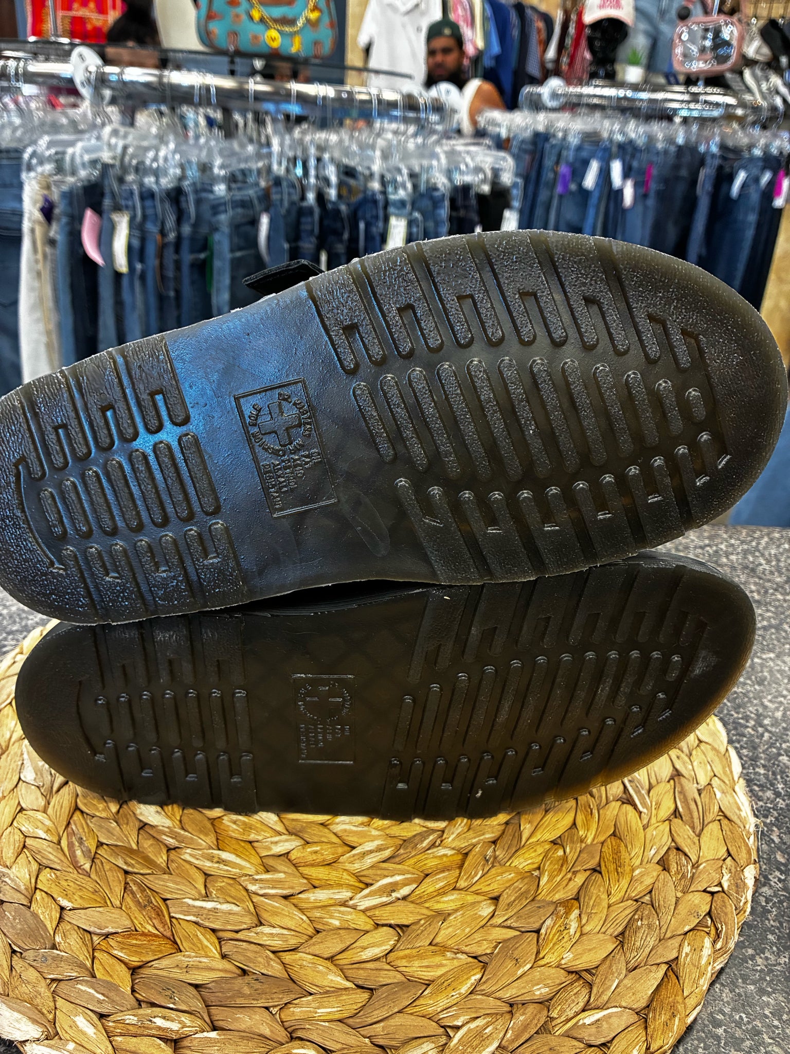 Pre-owned DR MARTENS Black Size 8 Designer Shoe