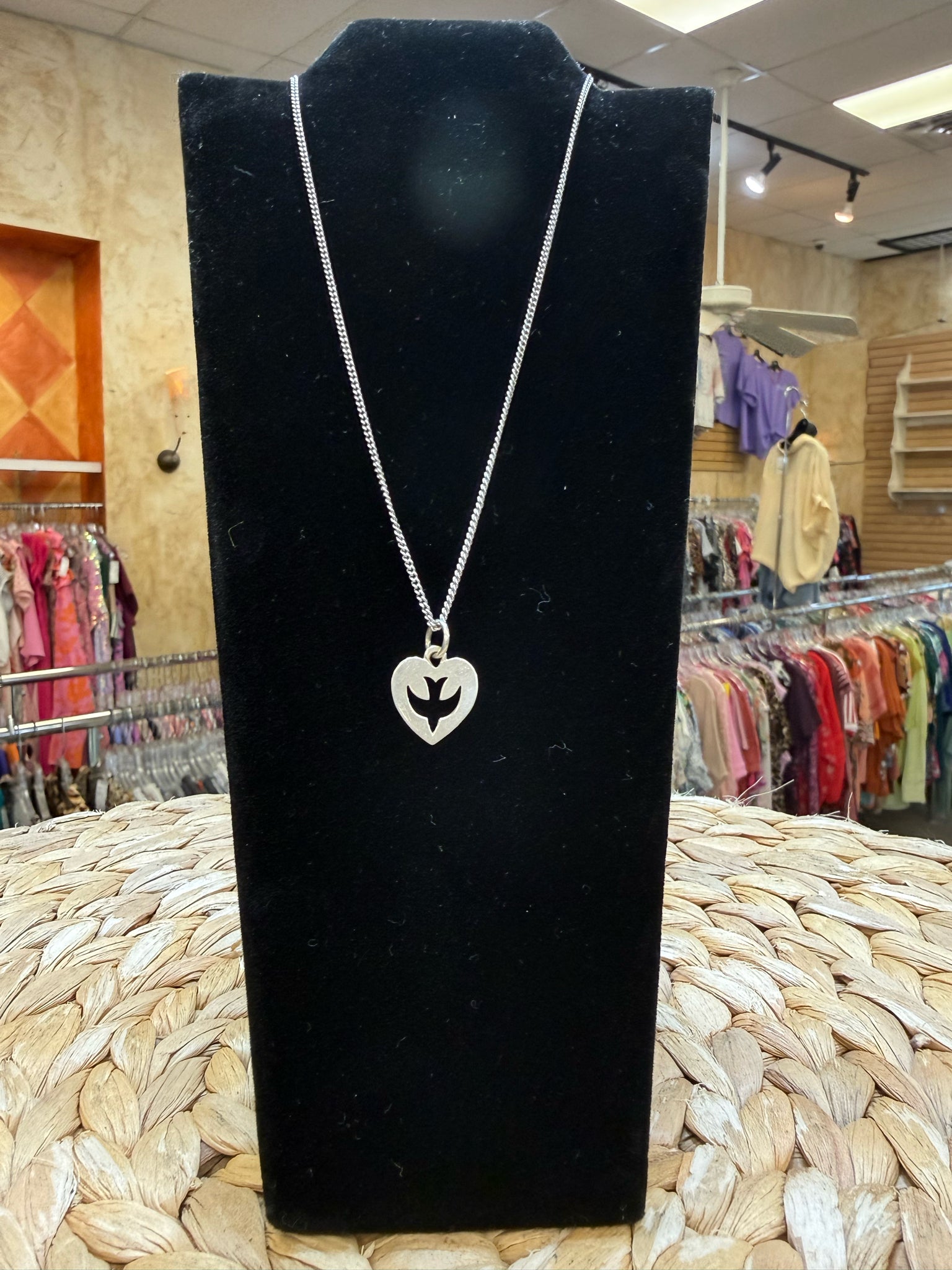 Pre-owned JAMES AVERY STERLING SILVER Designer Necklace