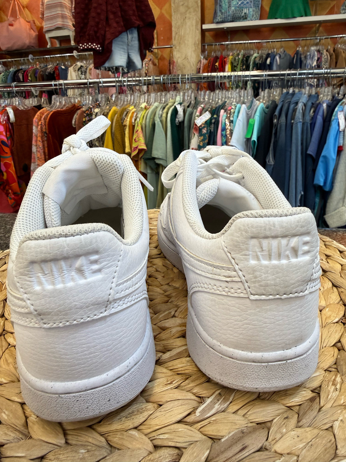 Pre-owned NIKE White Size 7 Sneaker