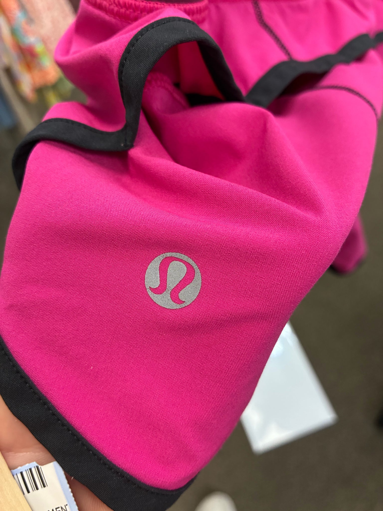 Pre-owned Lululemon Dark pink Black Trim Size 6 Shorts