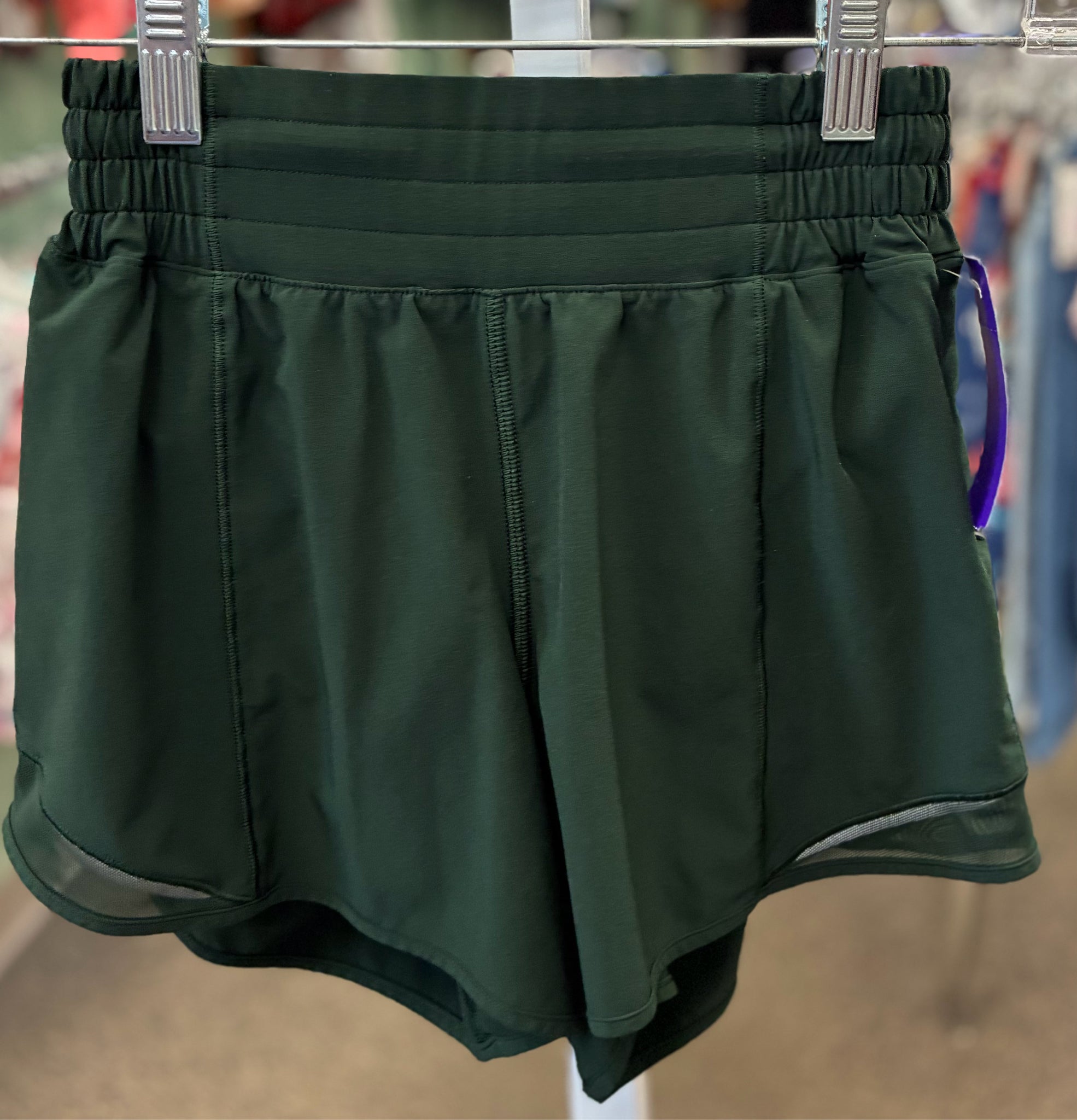 Pre-owned Lululemon Green Size    2 Designer Shorts