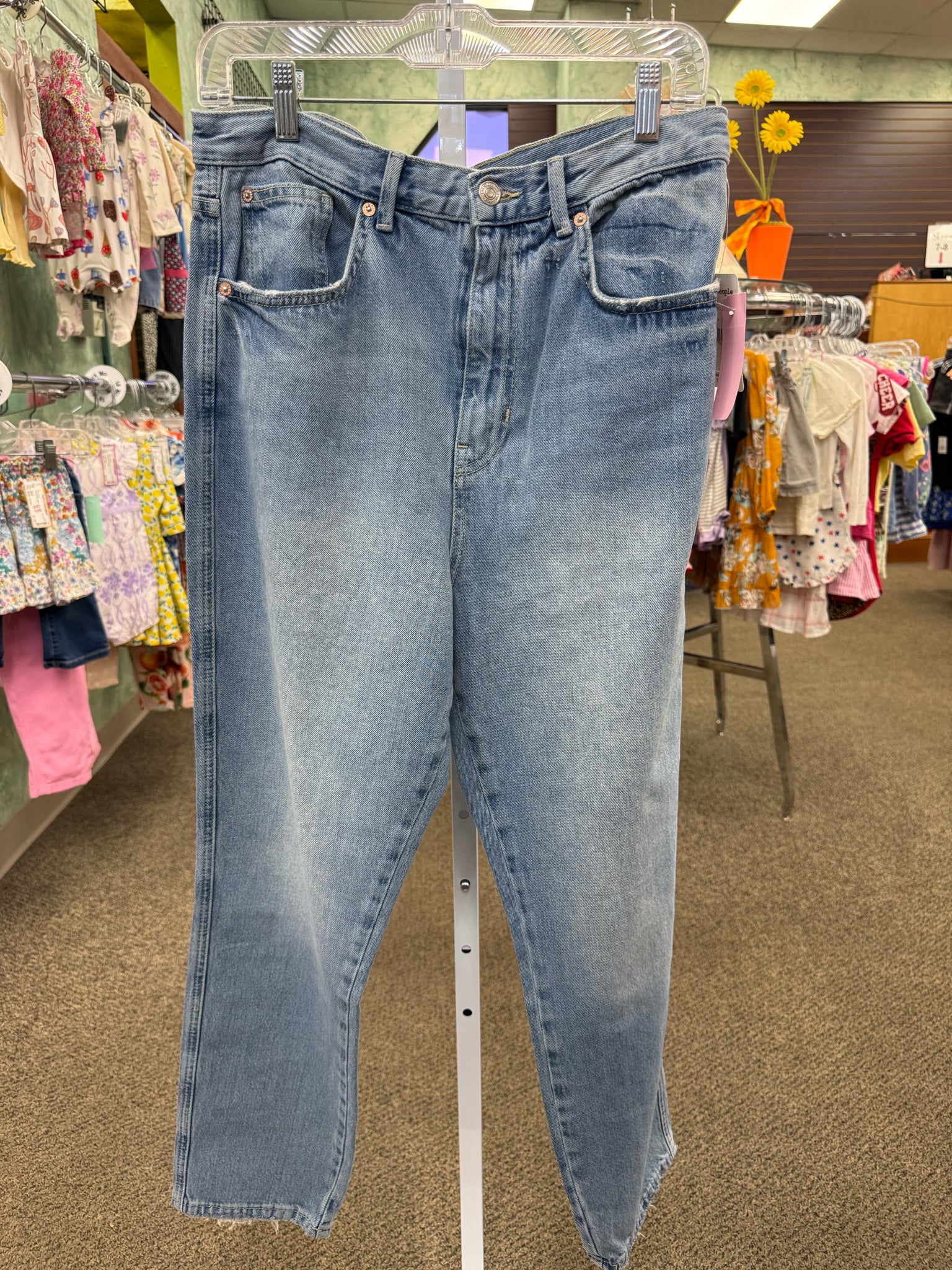 New with Tag FREE PEOPLE BLUE DENIM Size: 12 Jean