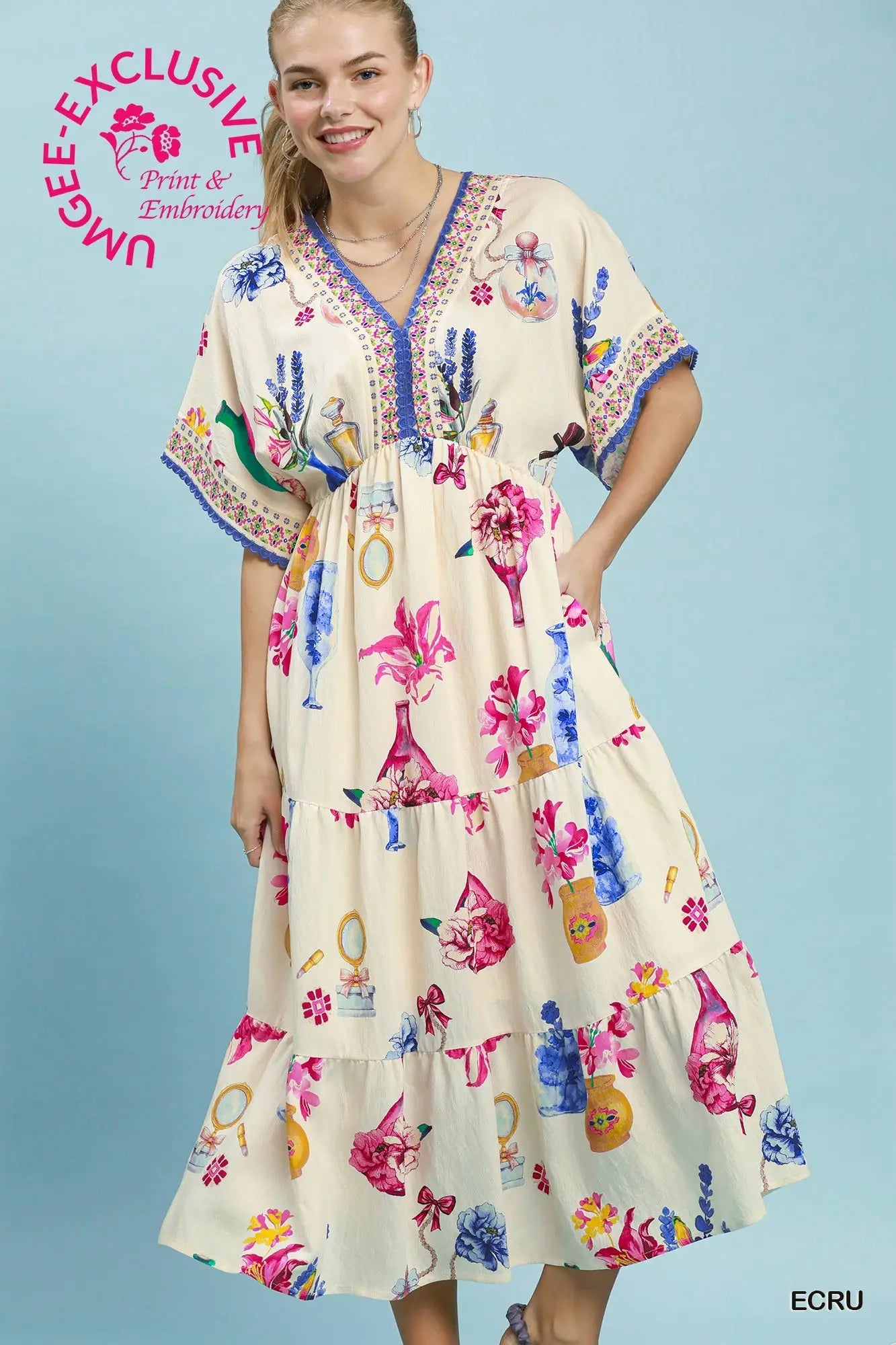 New UMGEE Cream Blue Print Size Small Short Sleeve Dress
