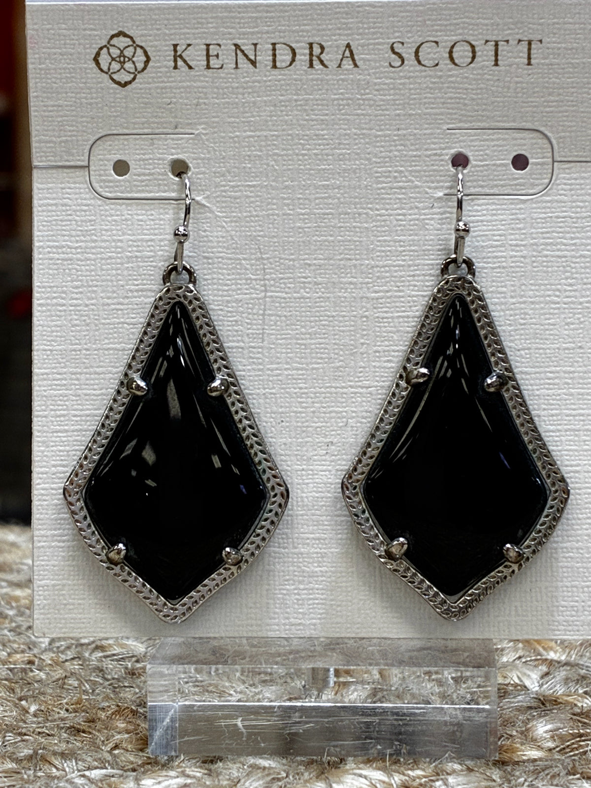 Pre-owned KENDRA SCOTT Black Silver Trim Designer Earring