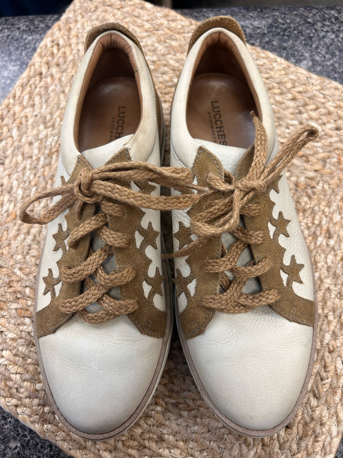 Pre-owned LUCCHESE Tan Brown Trim Size 8.5 Designer Sneaker