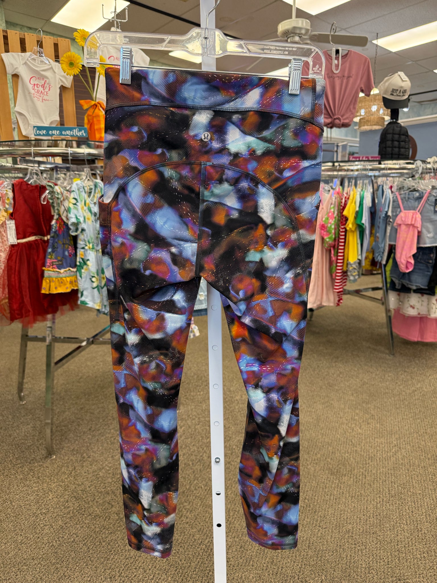 Pre-owned Lululemon Light Brown Print Multi Print Size: 6 Designer Legging