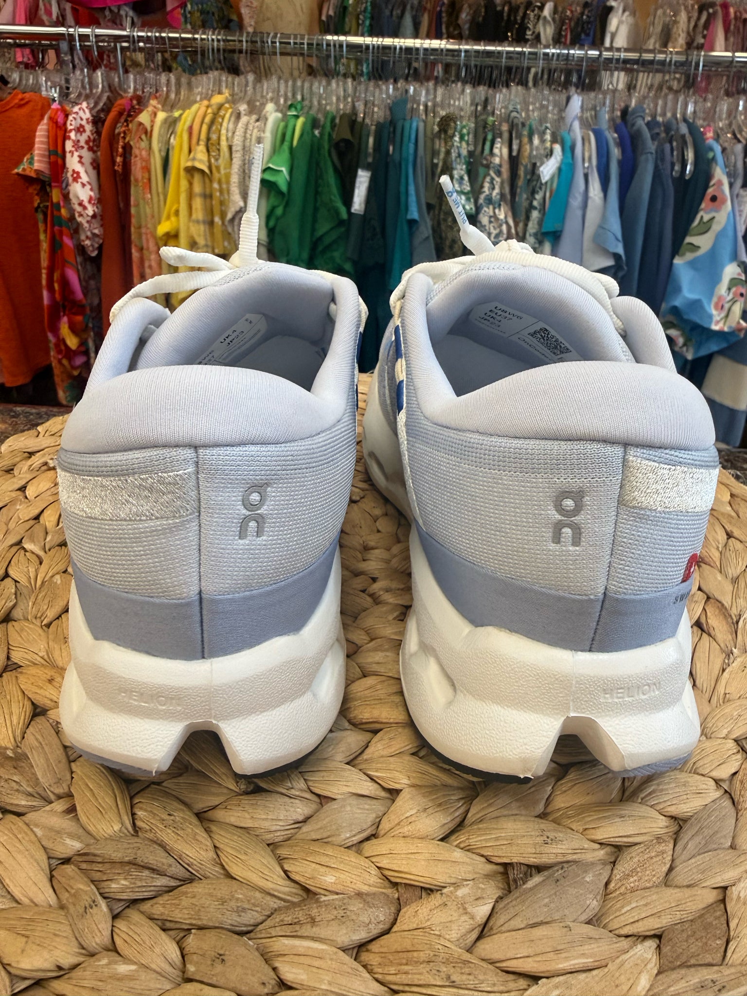 Pre-owned On Cloud Baby Blue White Trim Size 6 Designer Sneaker