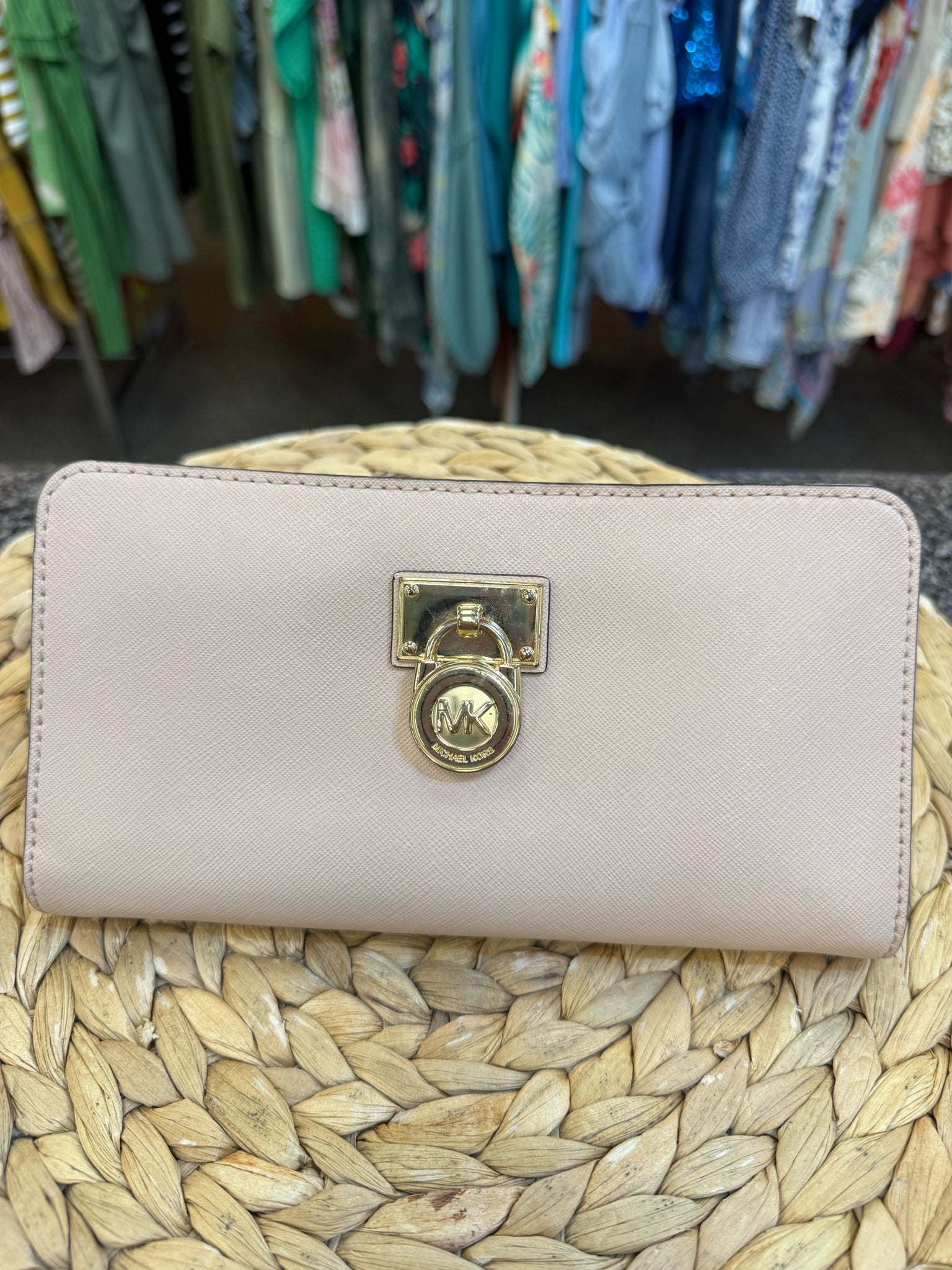 Pre-owned MICHAEL KORS Light pink Gold Trim Wallet