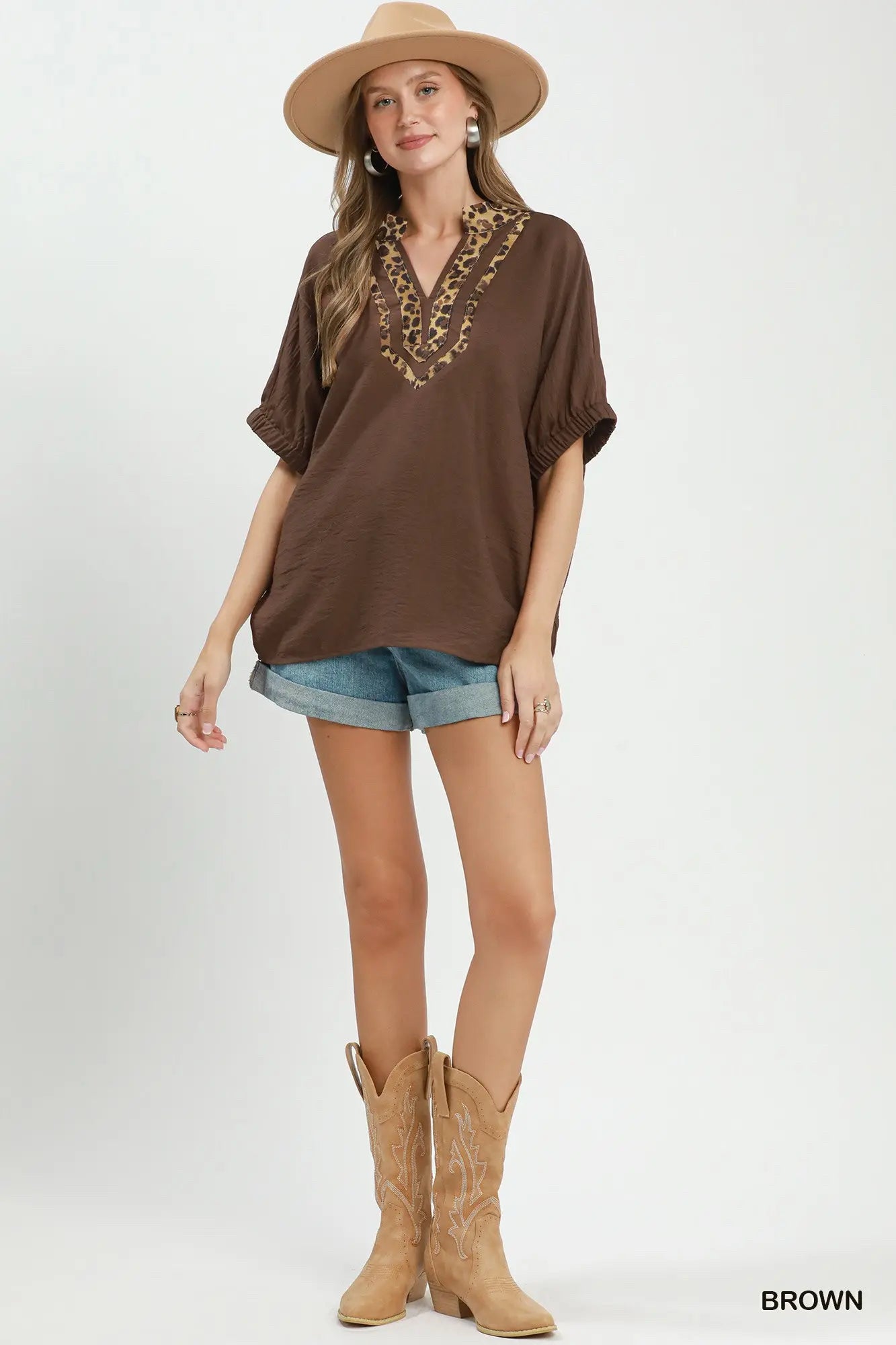 New UMGEE Dark brown Leopard Trim Size: S Short Sleeve Blouse