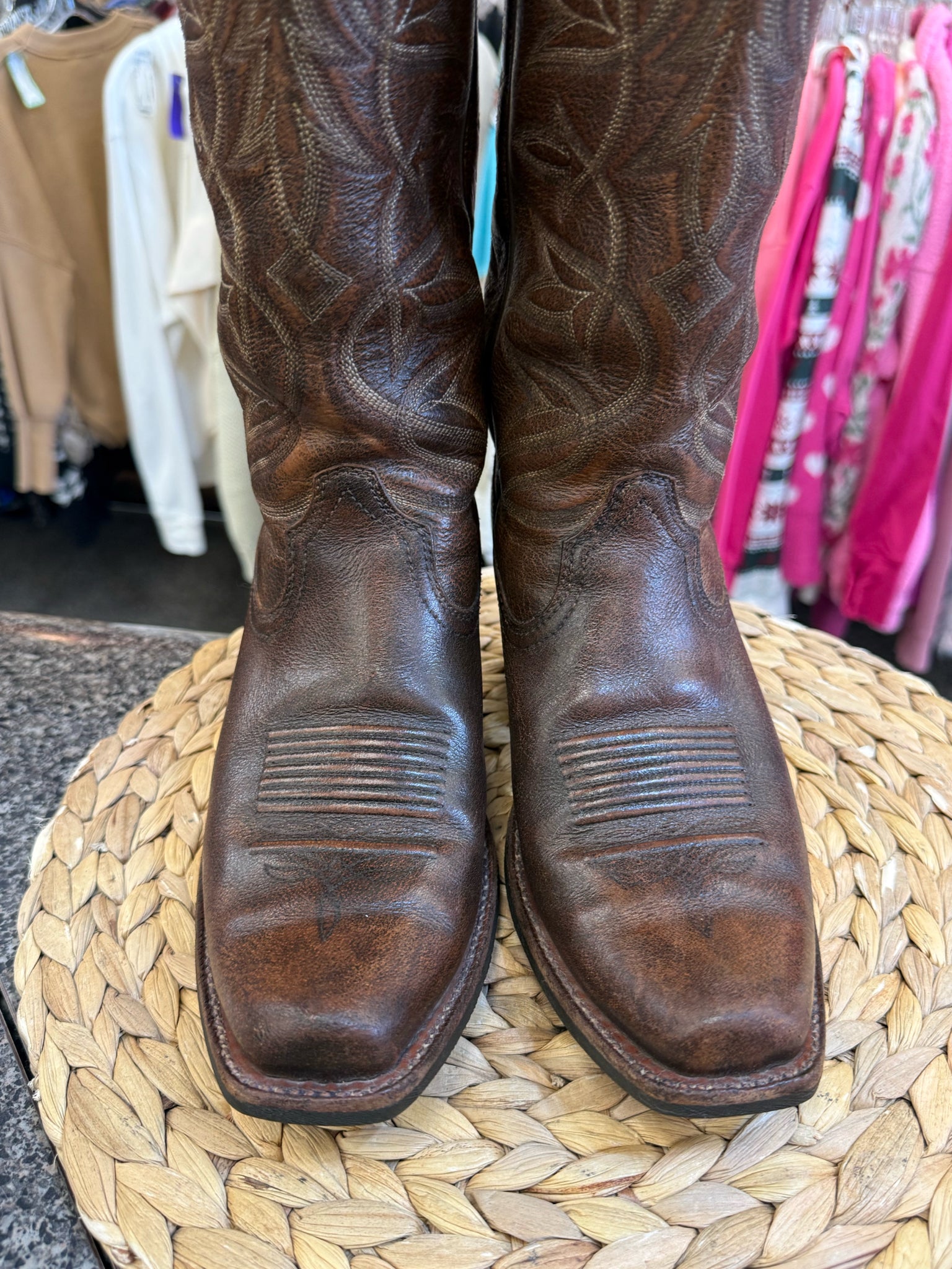 Pre-owned ARIAT Brown Size 7 Designer Boot