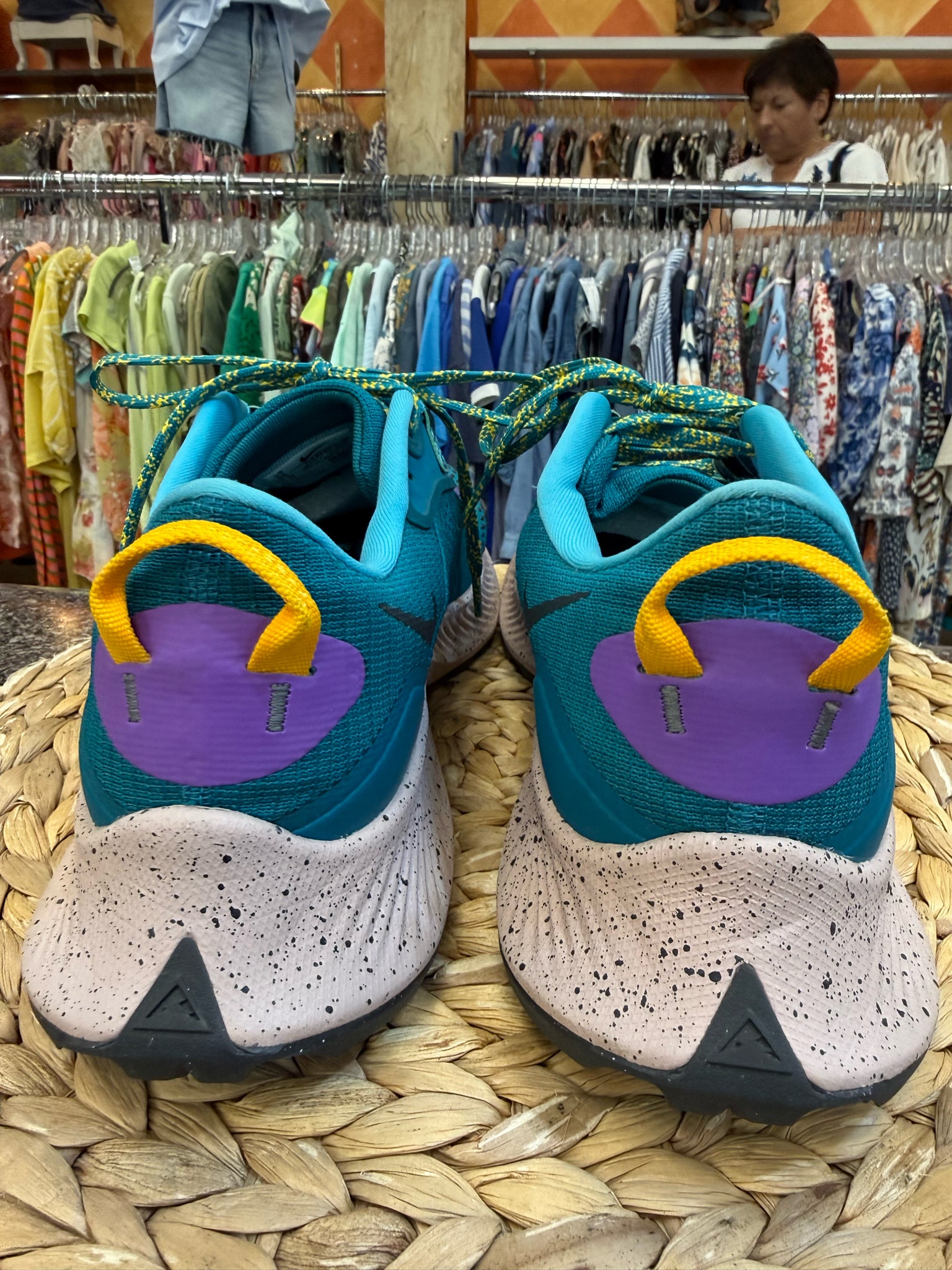 Pre-owned NIKE Dark teal Purple Trim SHOE SIZE 10 MENS Designer Sneaker