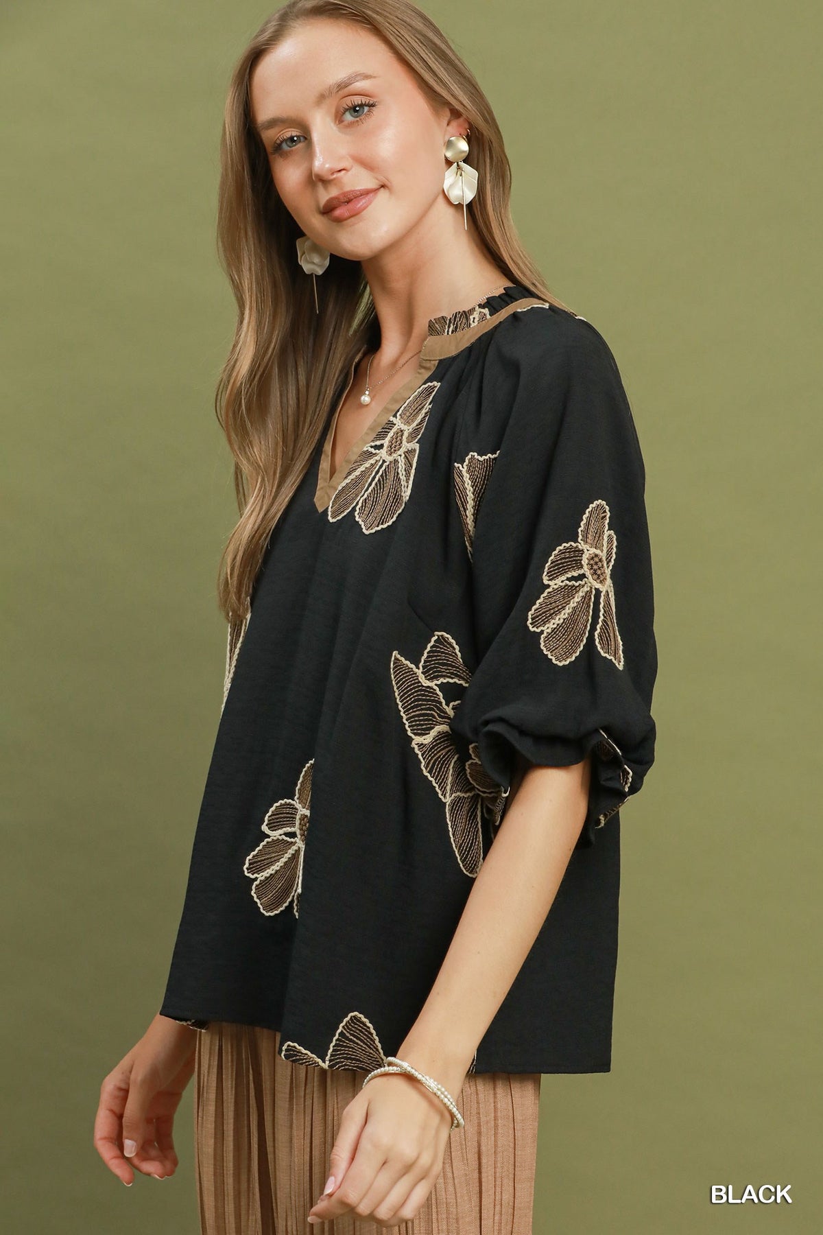 New UMGEE Black Print Size: S Quarter Sleeve Blouse