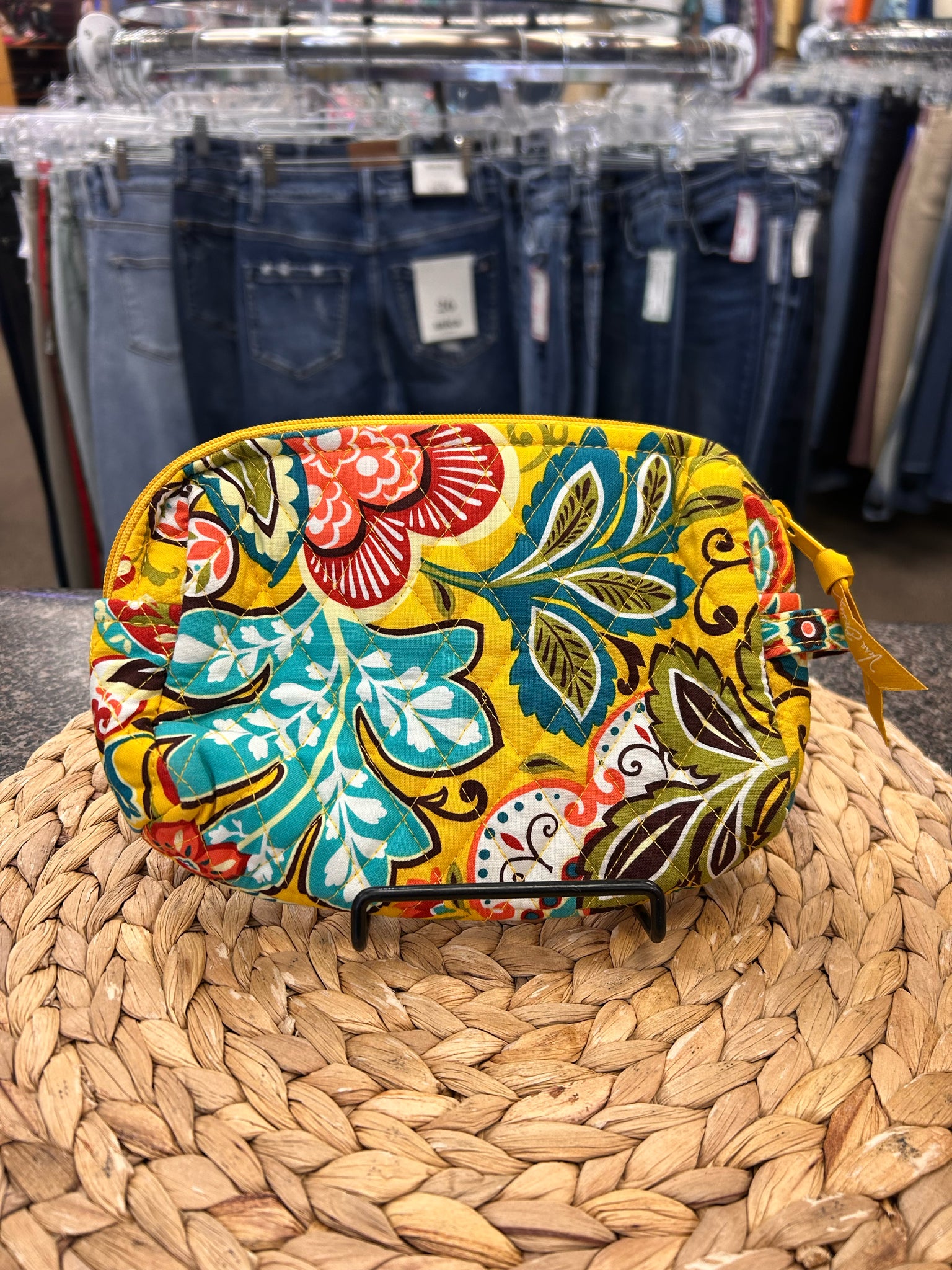Pre-owned VERA BRADLEY Yellow paisley Multi Print Makeup Bag