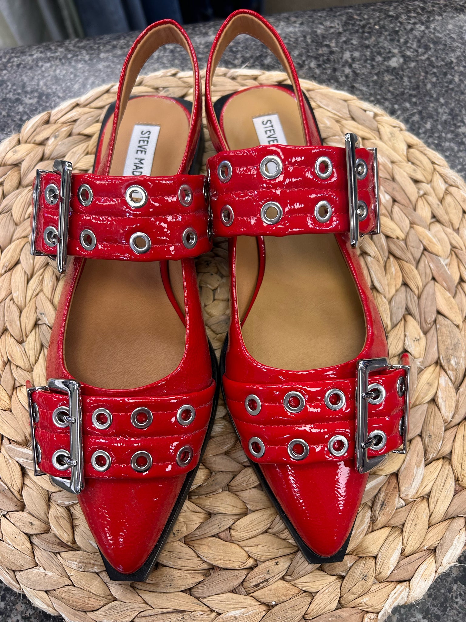 Pre-owned STEVE MADDEN Red Size 9 Sandal