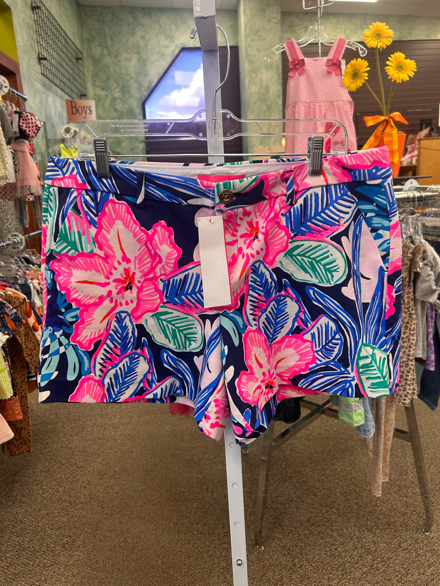 New with Tag LILLY PULITZER Navy Pink Floral Size 14 Shorts