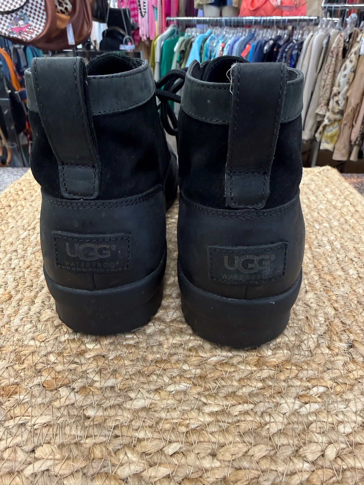 Pre-owned UGG Black Size 9.5 Boot
