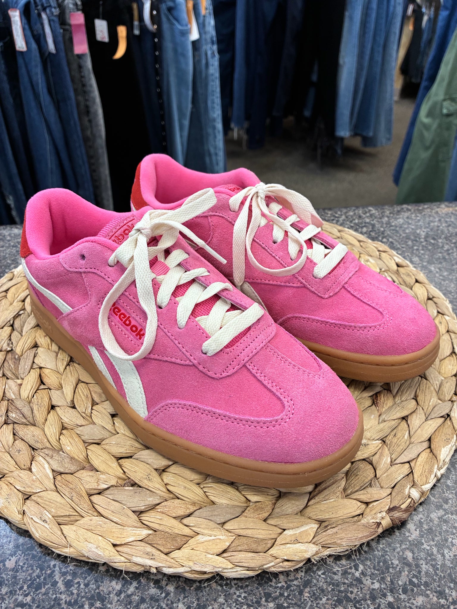 Pre-owned REEBOK Pink Red Size 7.5 Designer Sneaker