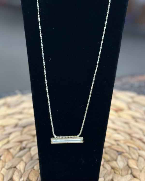 Pre-owned KENDRA SCOTT Gold Iridescent Designer Necklace