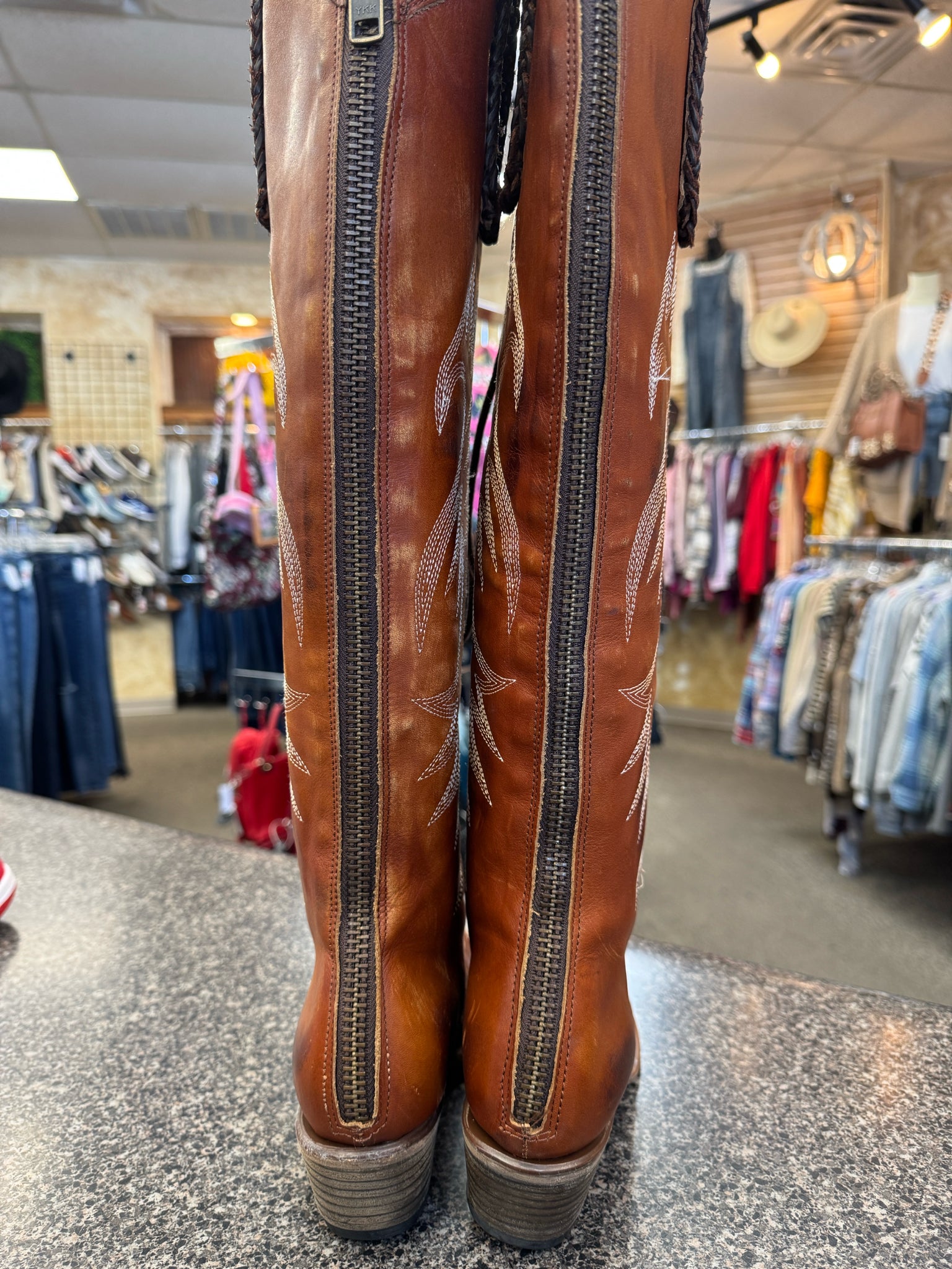 Pre-owned FREEBIRD Brown Size 8 Designer Boot