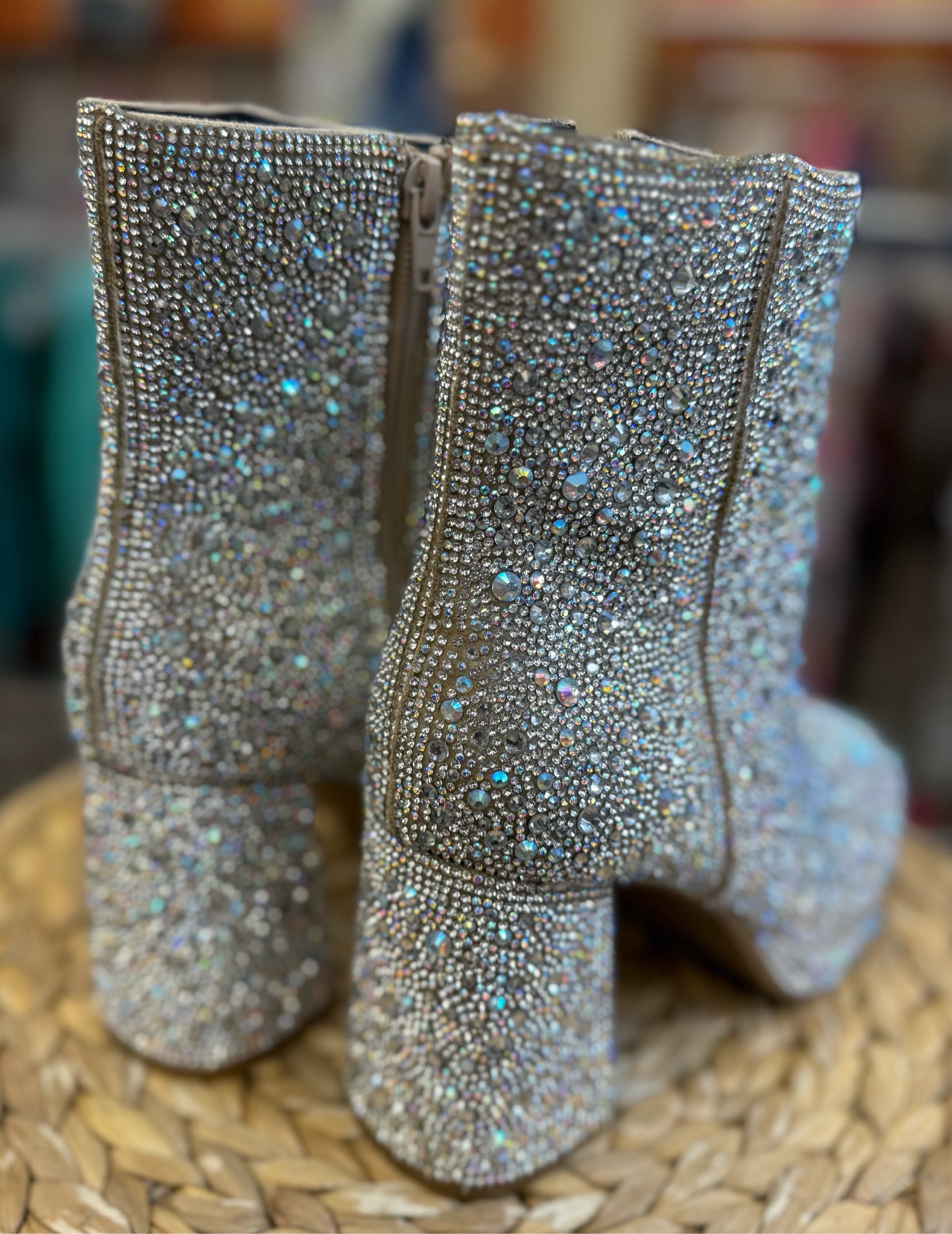 Pre-owned CORKYS Silver sparkle Size 8 Designer Bootie