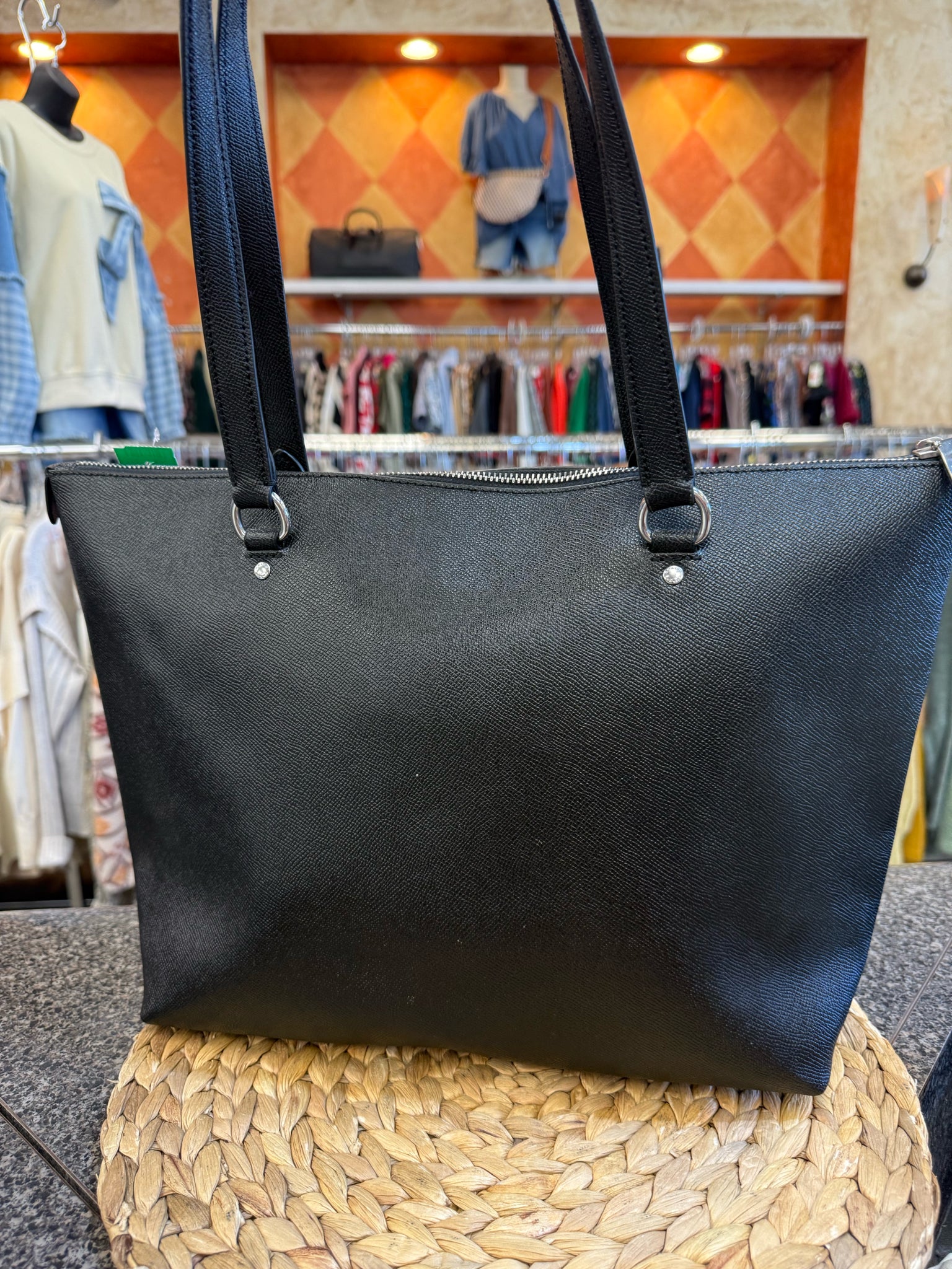 Pre-owned COACH Black Silver Shoulder Designer Purse