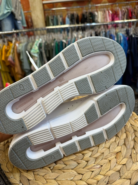 Pre-owned On Cloud White Mint Trim Size 10.5 Designer Sneaker