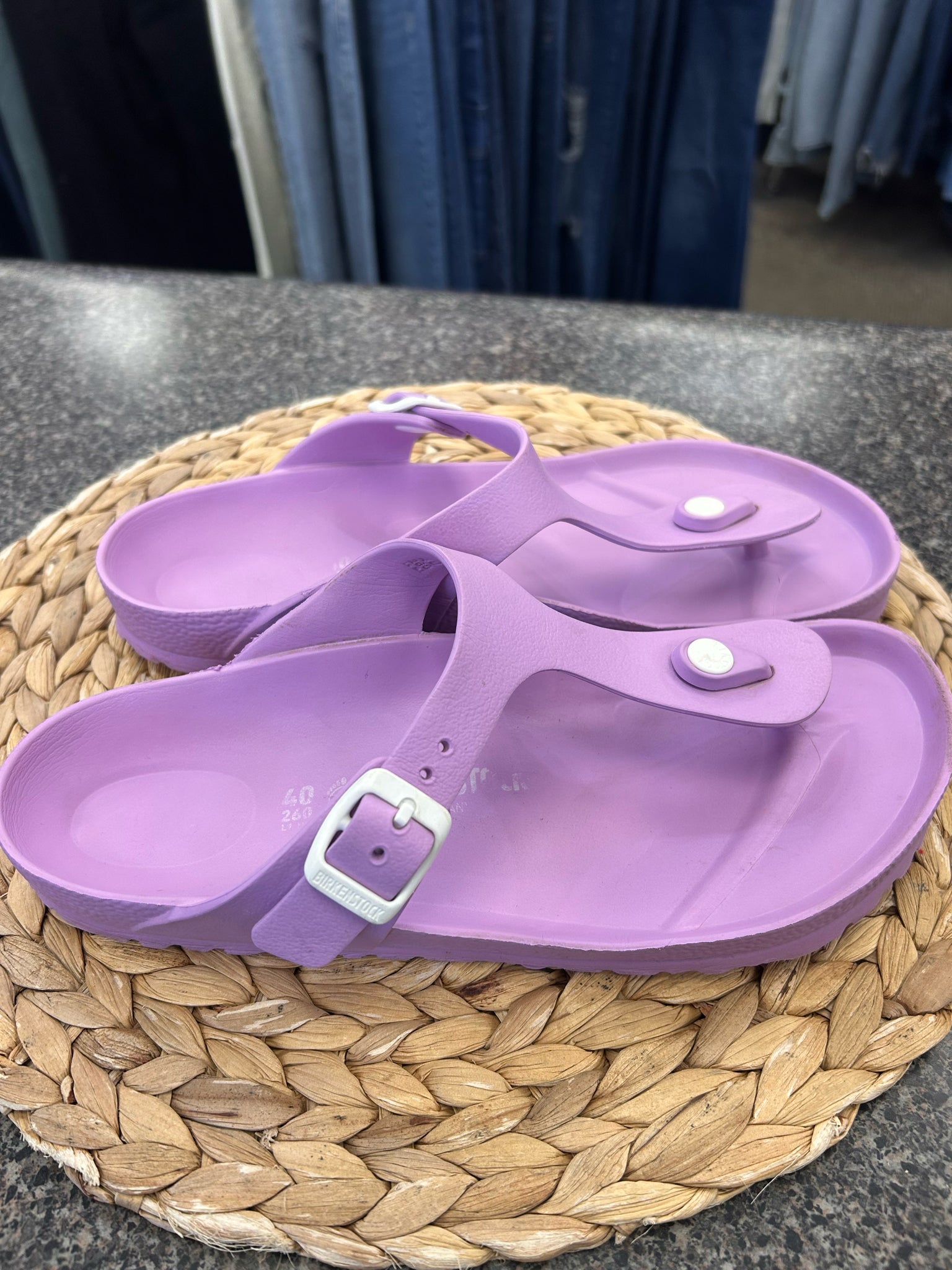 Pre-owned BIRKENSTOCK Light purple Size 9.5 Sandal