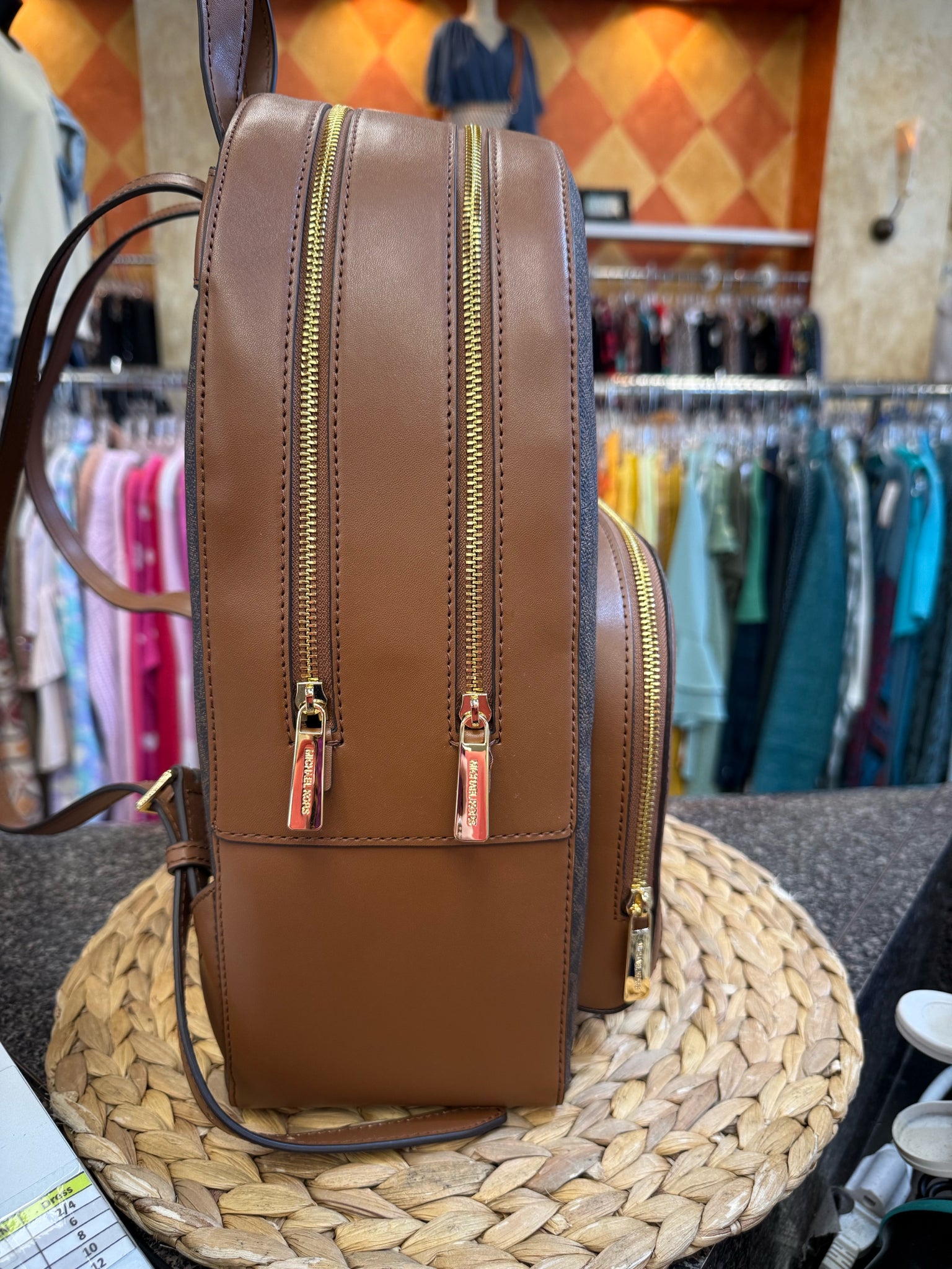 Pre-owned MICHAEL KORS Brown Signature Tan Backpack Designer Purse