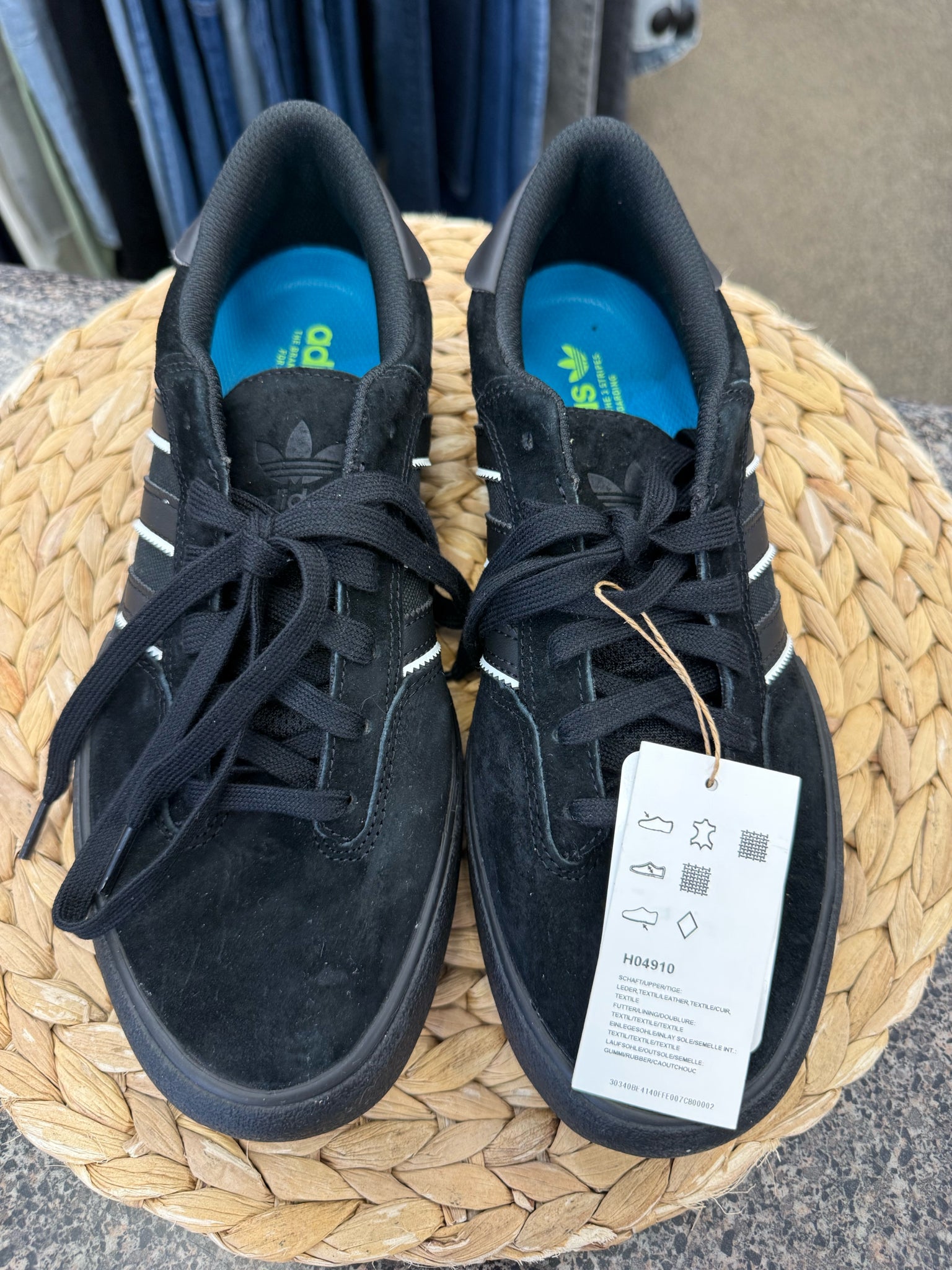 Pre-owned DR MARTENS Black Size 9 Designer Sandal