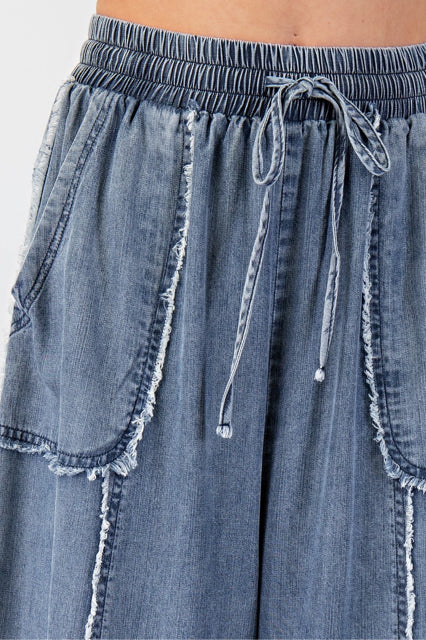 New EASEL Washed Denim Size Small Pants